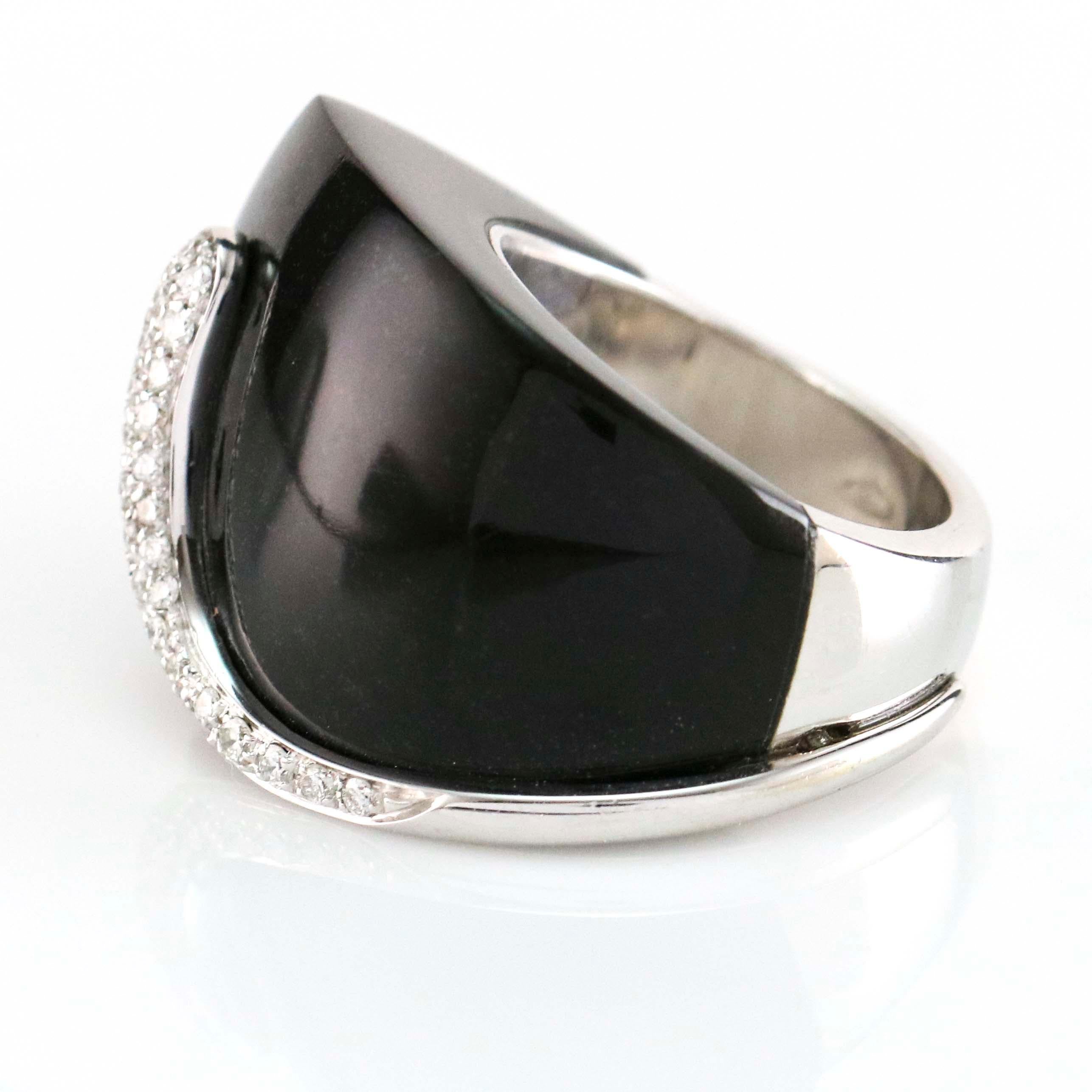 K Di Kuore Ebony 18 Karat White Gold Diamond Cocktail Ring In Good Condition For Sale In Fort Lauderdale, FL
