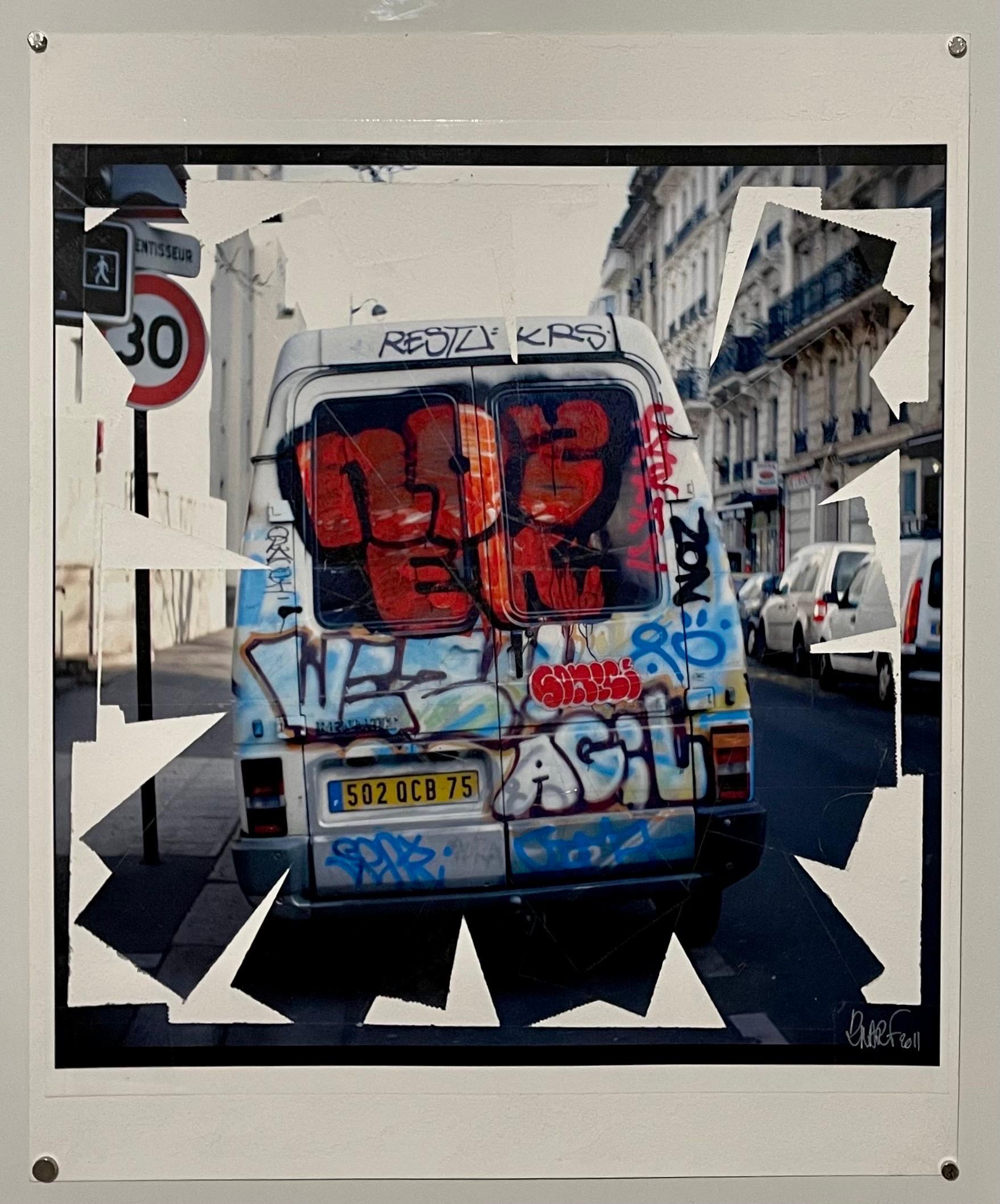 K-Narf Farbfotografie Graffiti, Klebeband Alterte Street Art Fotografie Collage im Angebot 9