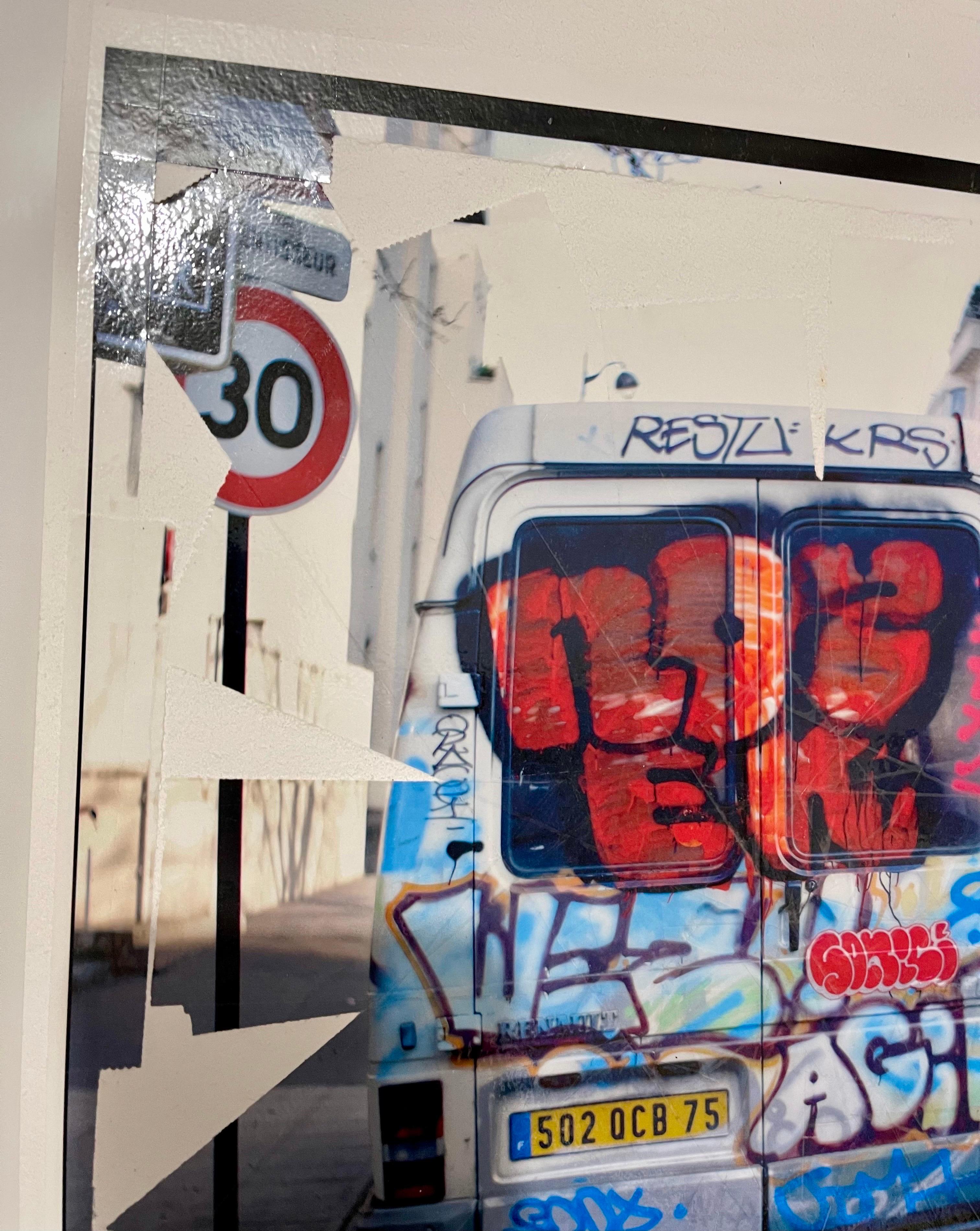 K-Narf Farbfotografie Graffiti, Klebeband Alterte Street Art Fotografie Collage im Angebot 7