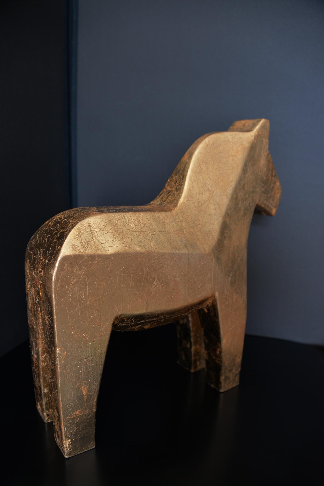 Azteca, gold leaf sculpture horse - Contemporary Sculpture by K-OD