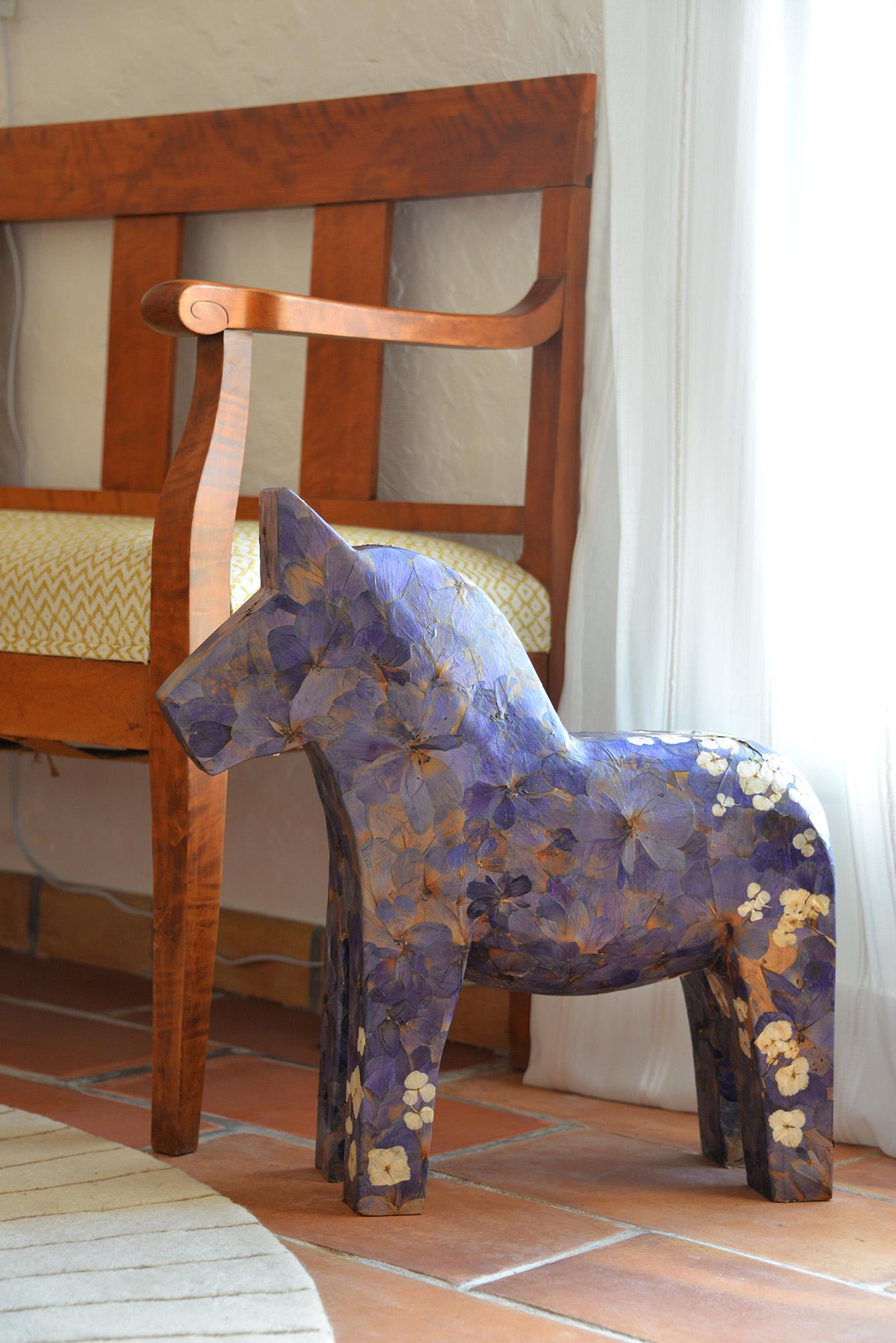 Hanami, pressed flowers on wood horse  - Brown Figurative Sculpture by K-OD