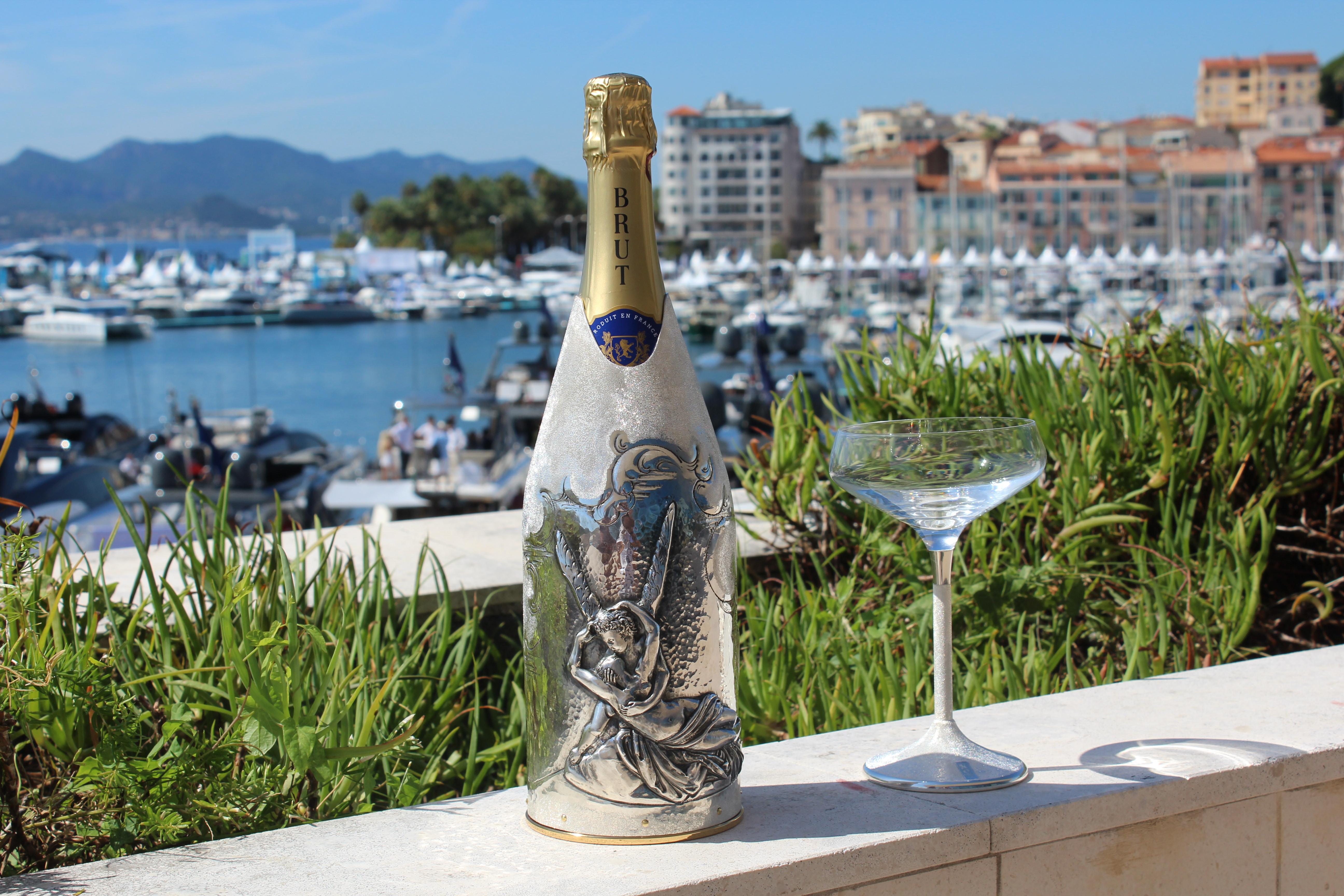 Contemporary K-OVER Champagne, Amore e Psiche, argento 999/°°, Italia For Sale