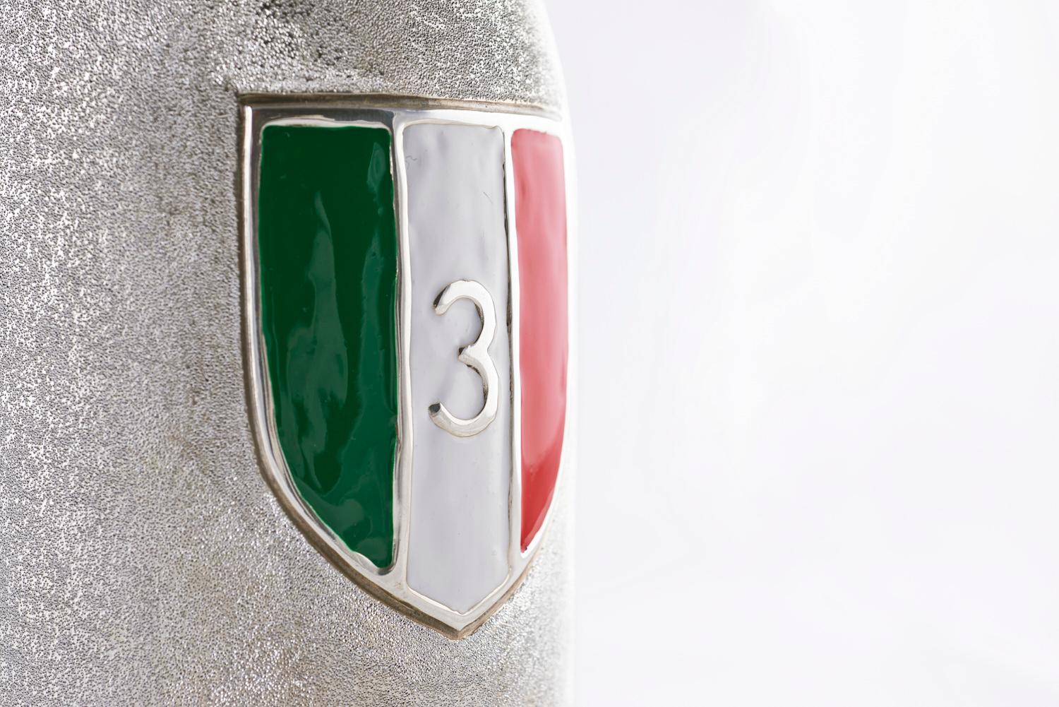 Modern K-OVER Champagne, NAPOLI CHAMPIONSHIPS OF ITALY, Silver 999/°, Italy For Sale