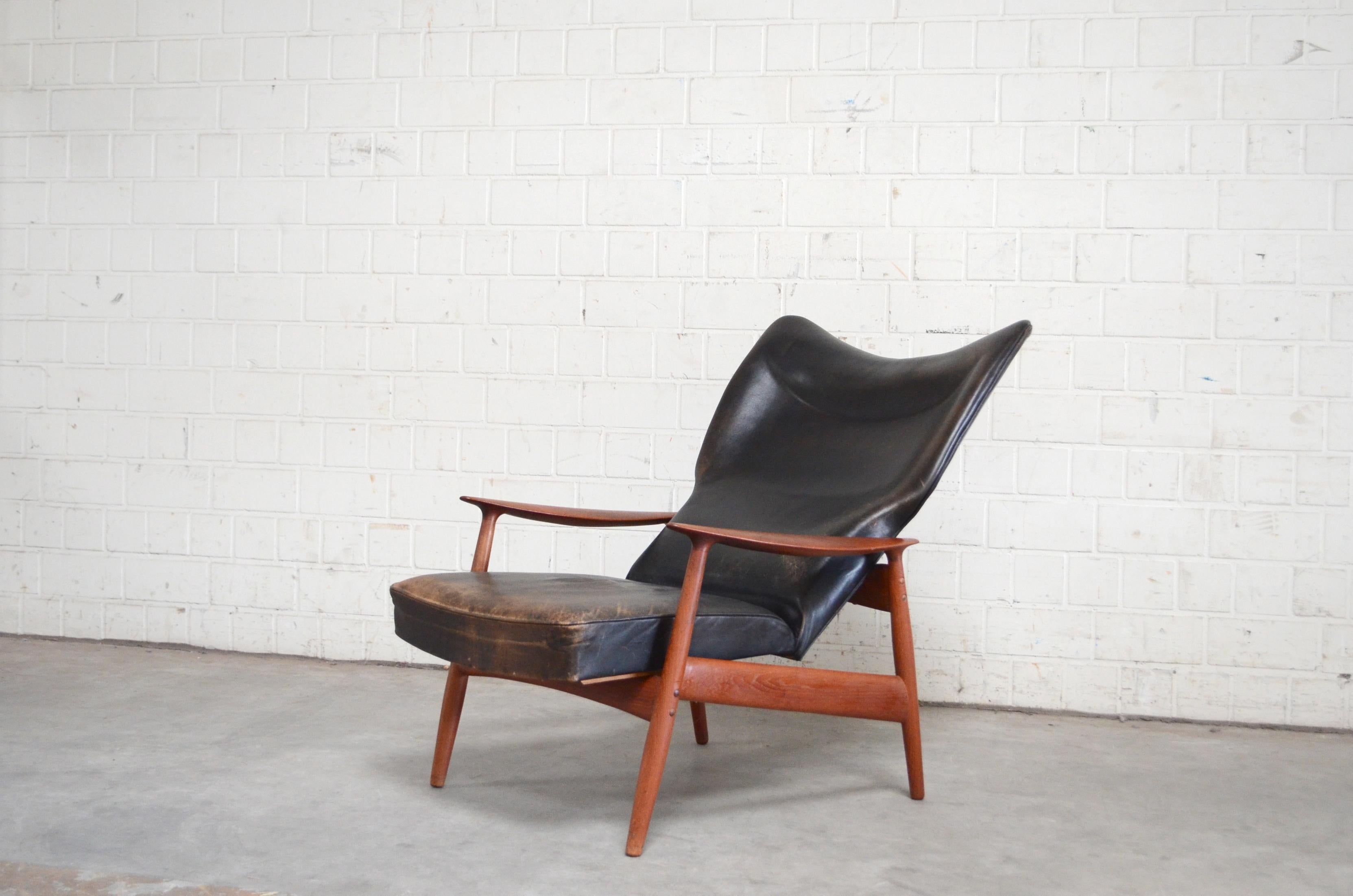 K. Rasmussen for Peter Wessel Wingback Leather Lounge Chair, 1960 For Sale 1