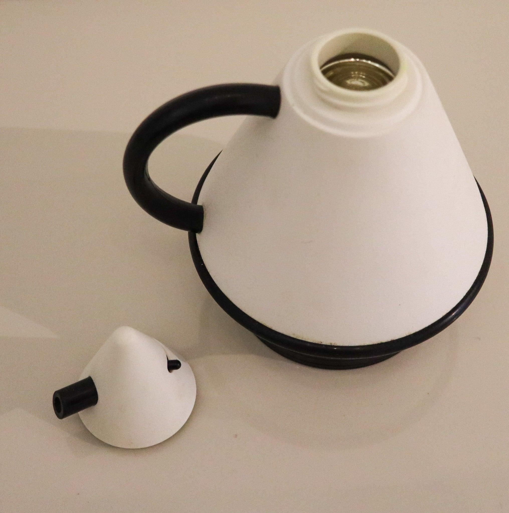 K. SHIGETO 1980 Memphis Diseño Modernista Zojirushi Cafetera-Tetera Jarra En Plástico en venta