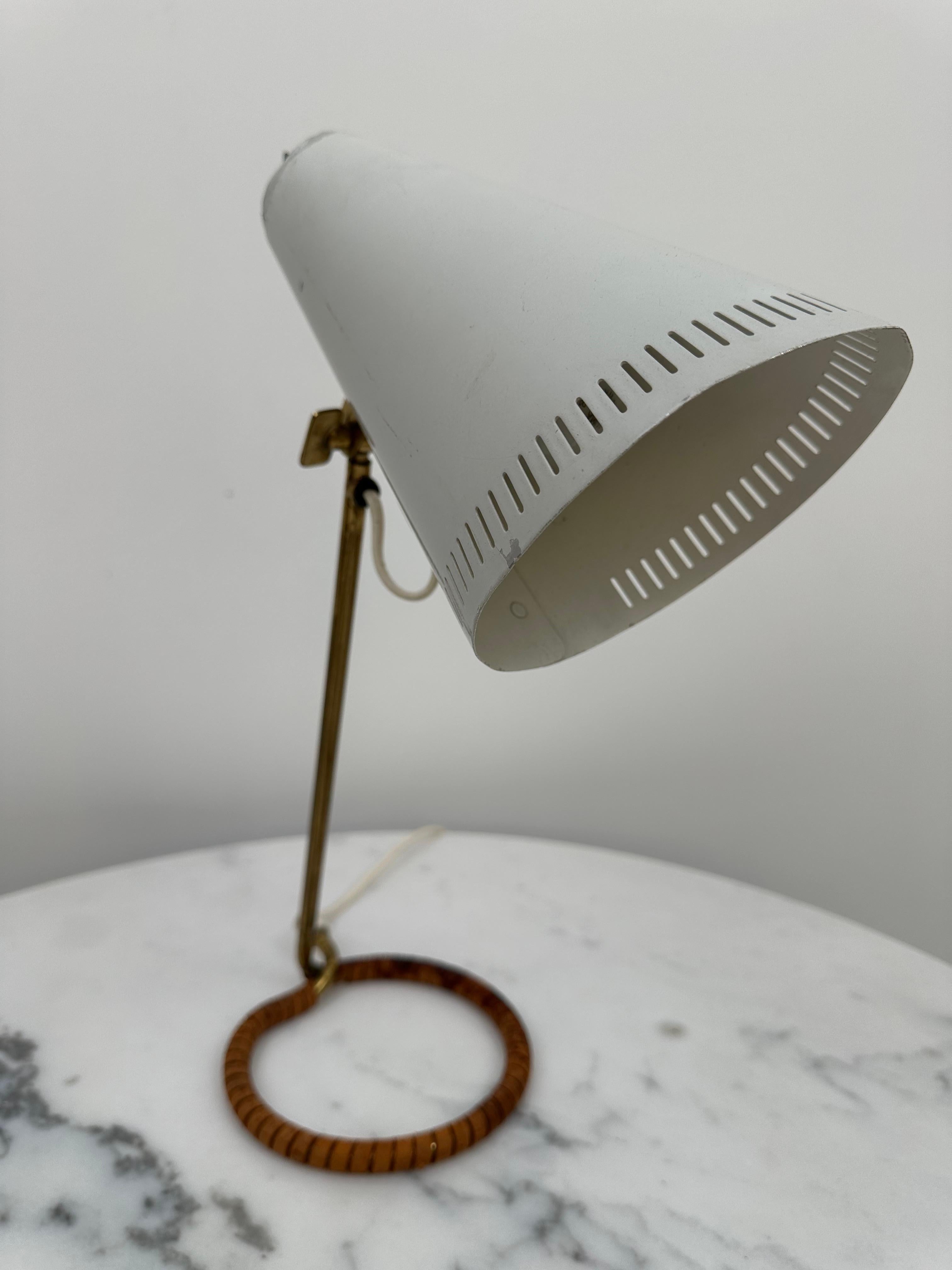 Finnish K11-15 Table Lamp by Mauri Almari, Idman 1950’s For Sale