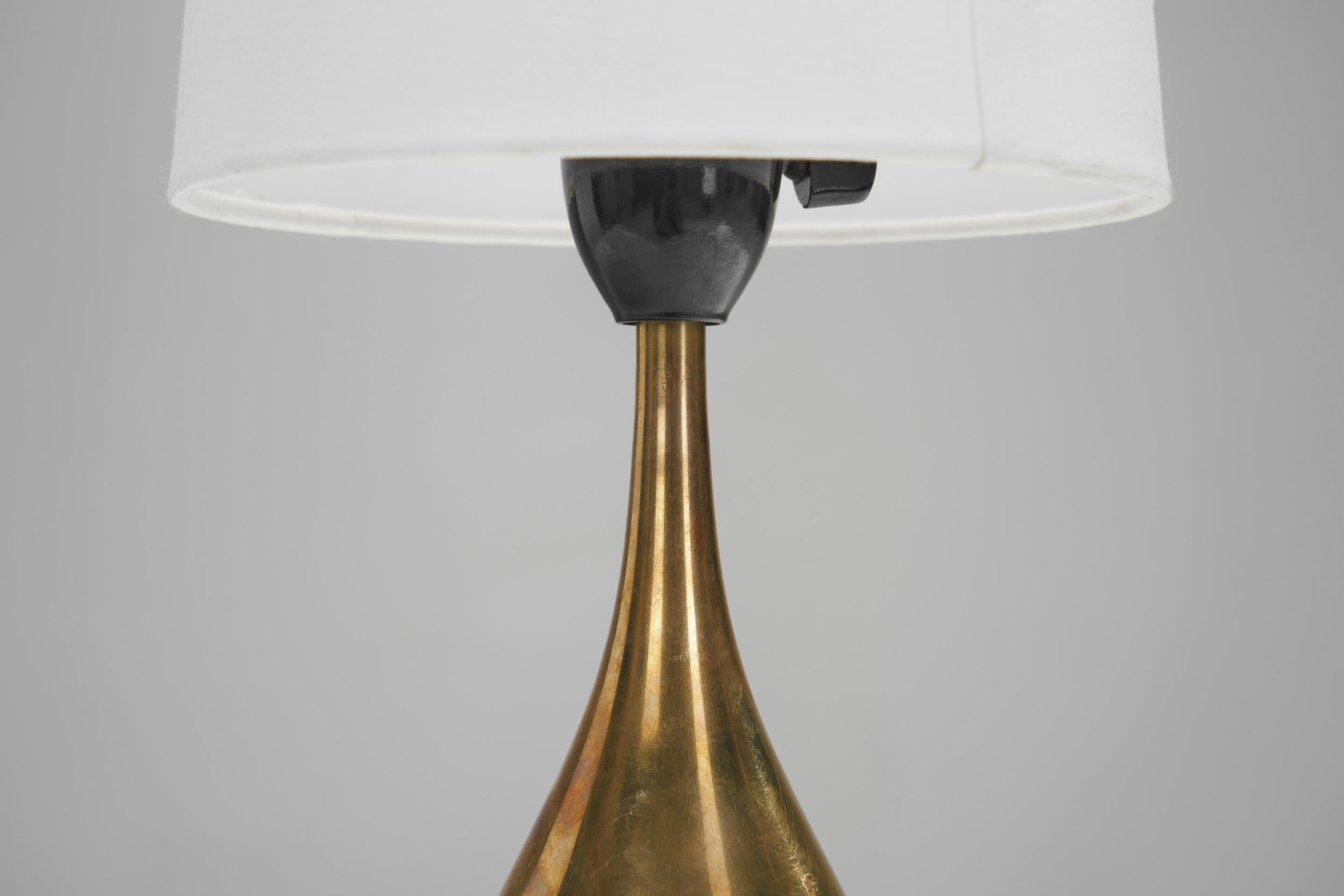 Lampe de table en laiton 