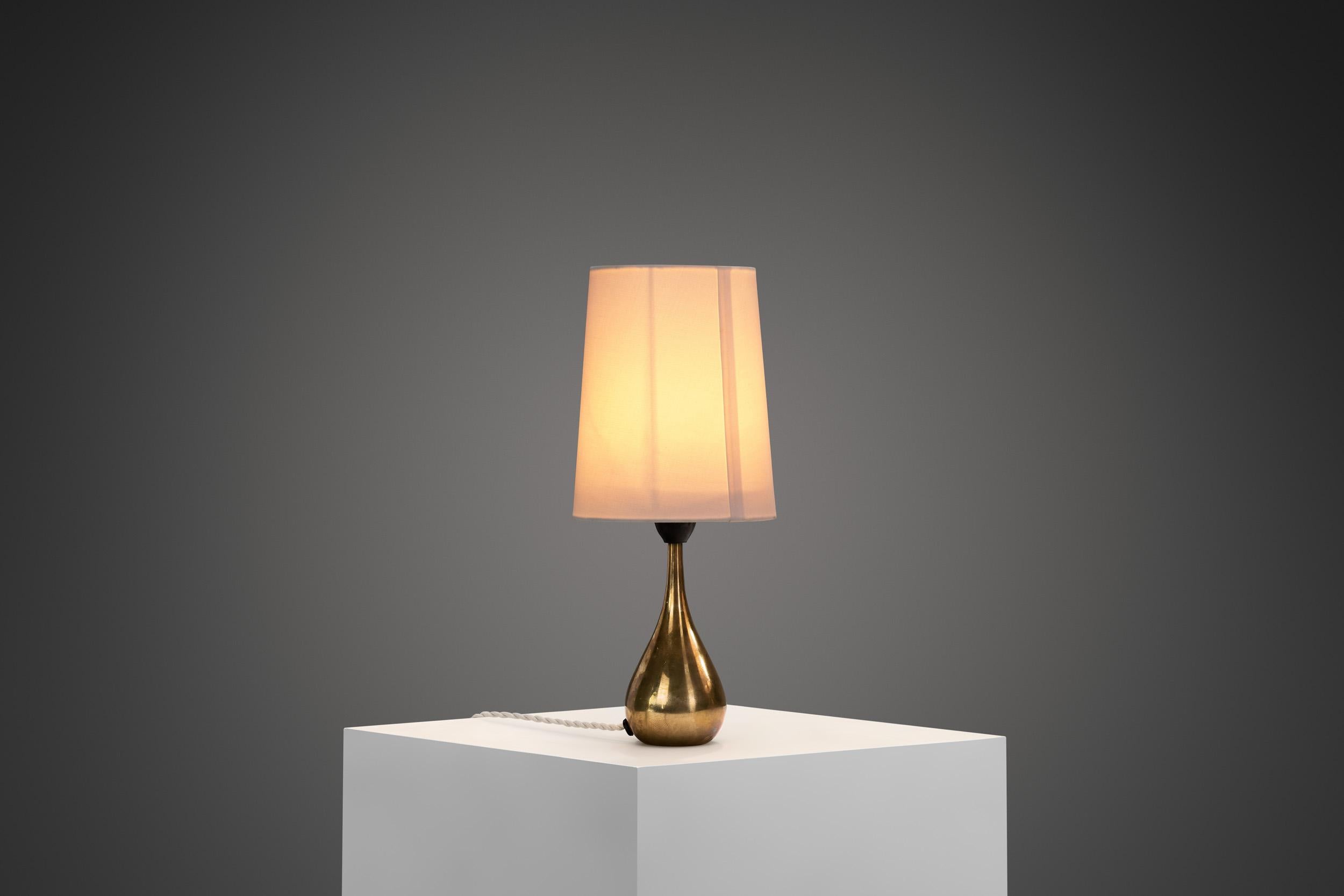 Finlandais Lampe de table en laiton 
