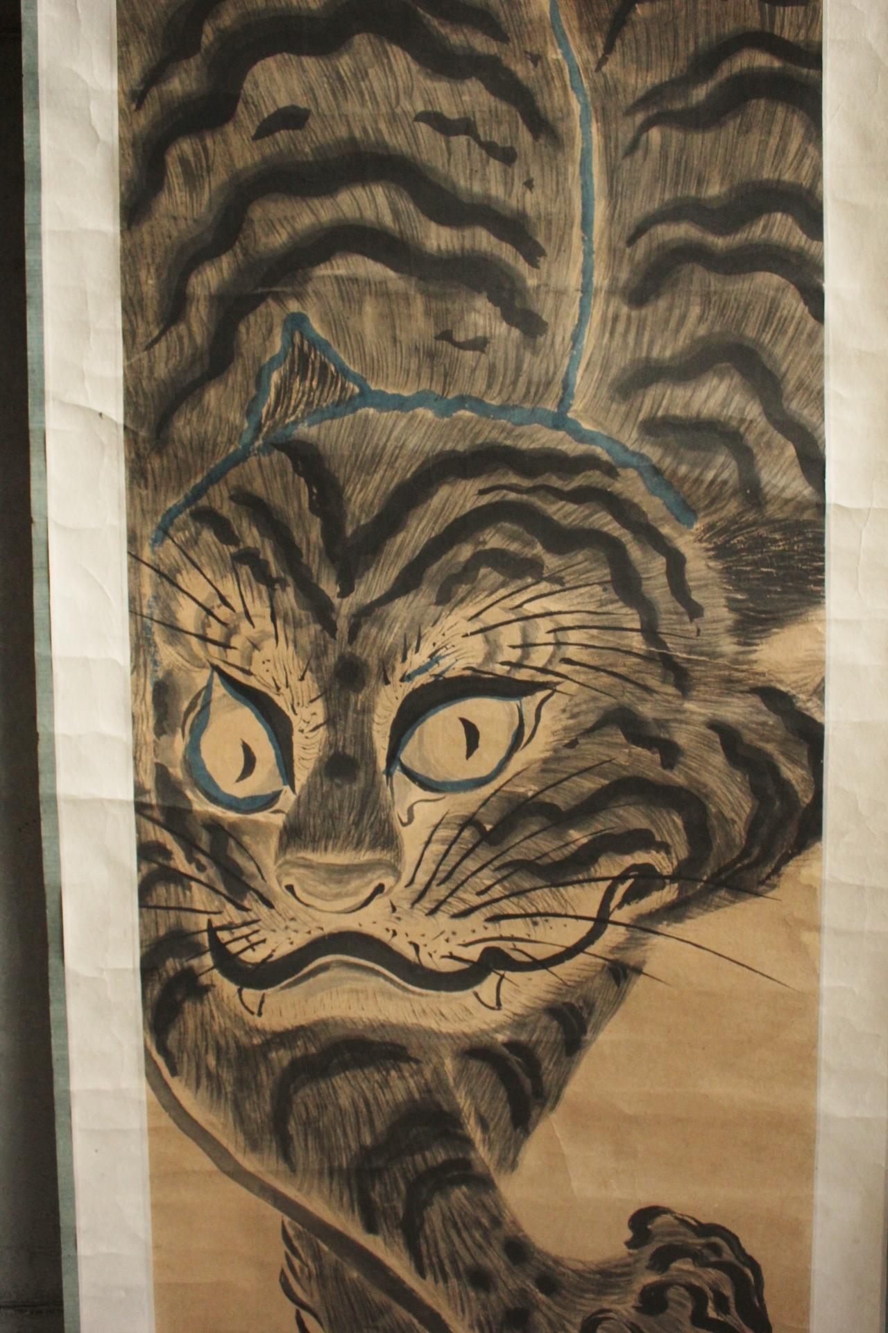 K12 Antigüedades japonesas Un pergamino colgante, tigre pintado por desconocido Escuela de Nagasaki Papel en venta