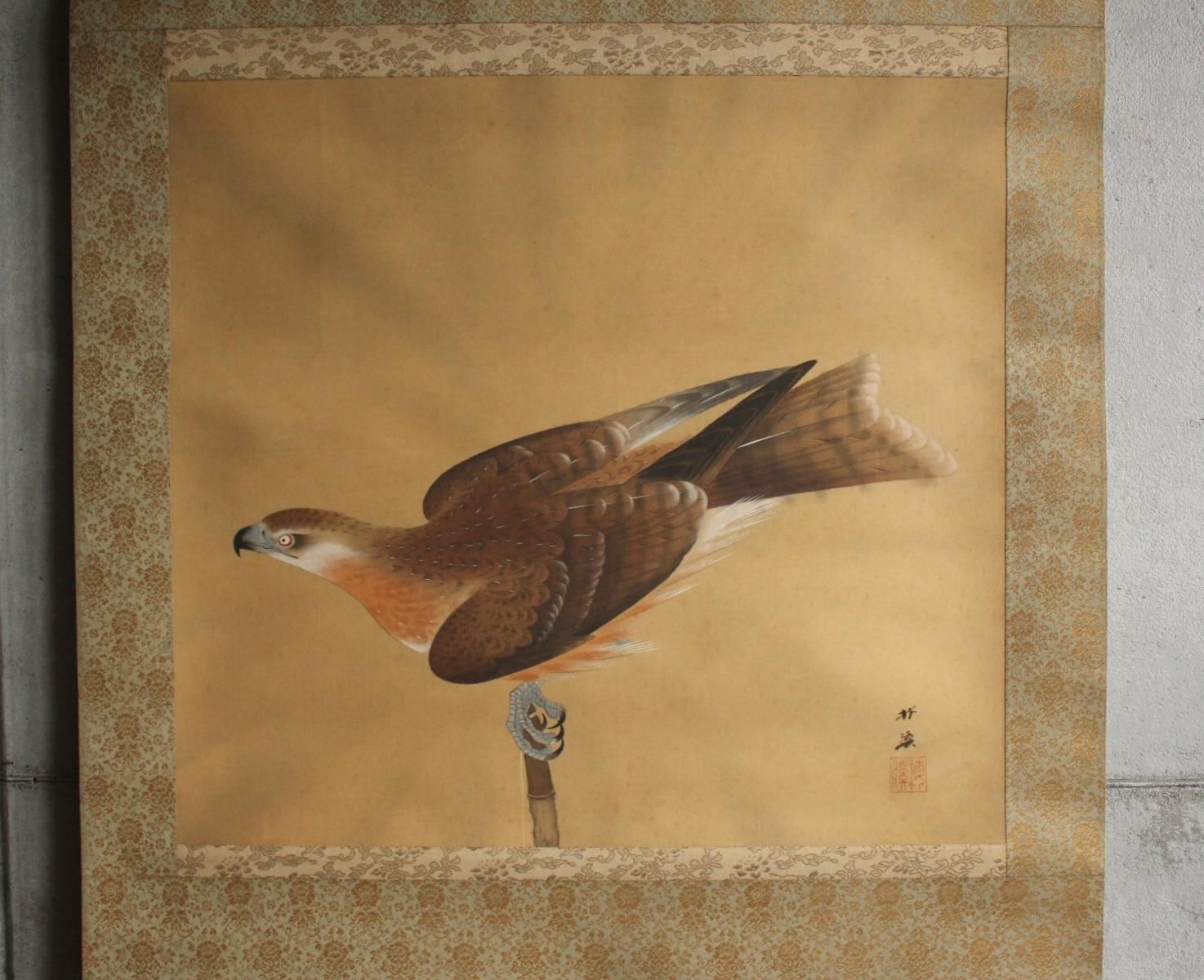 K14 Antigüedades japonesas Arte Un pergamino colgante, un halcón Japonés en venta