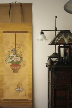 K17 Japanese Antiques A silk hanging scroll of Flower Basket painted