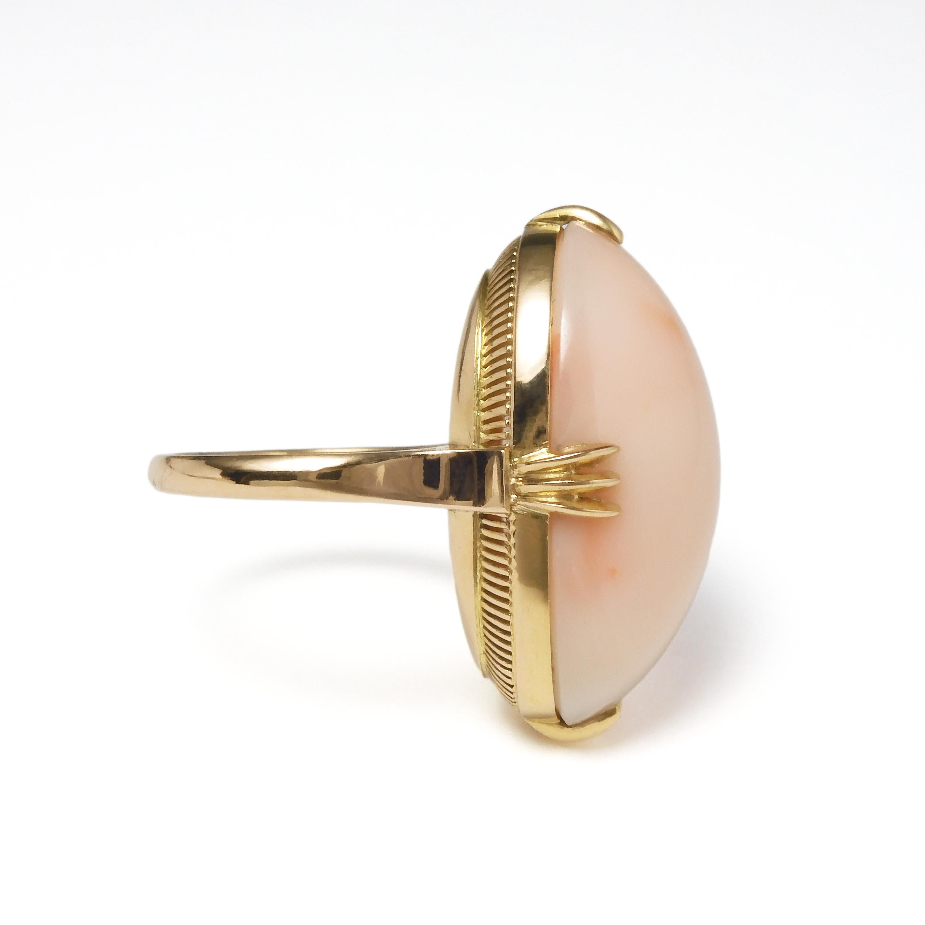 Oval Cut K18 Karat Yellow Gold Vintage Coral Ring For Sale
