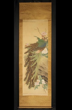 K29 Japanese Antiques A hanging scroll, Peacock on silk