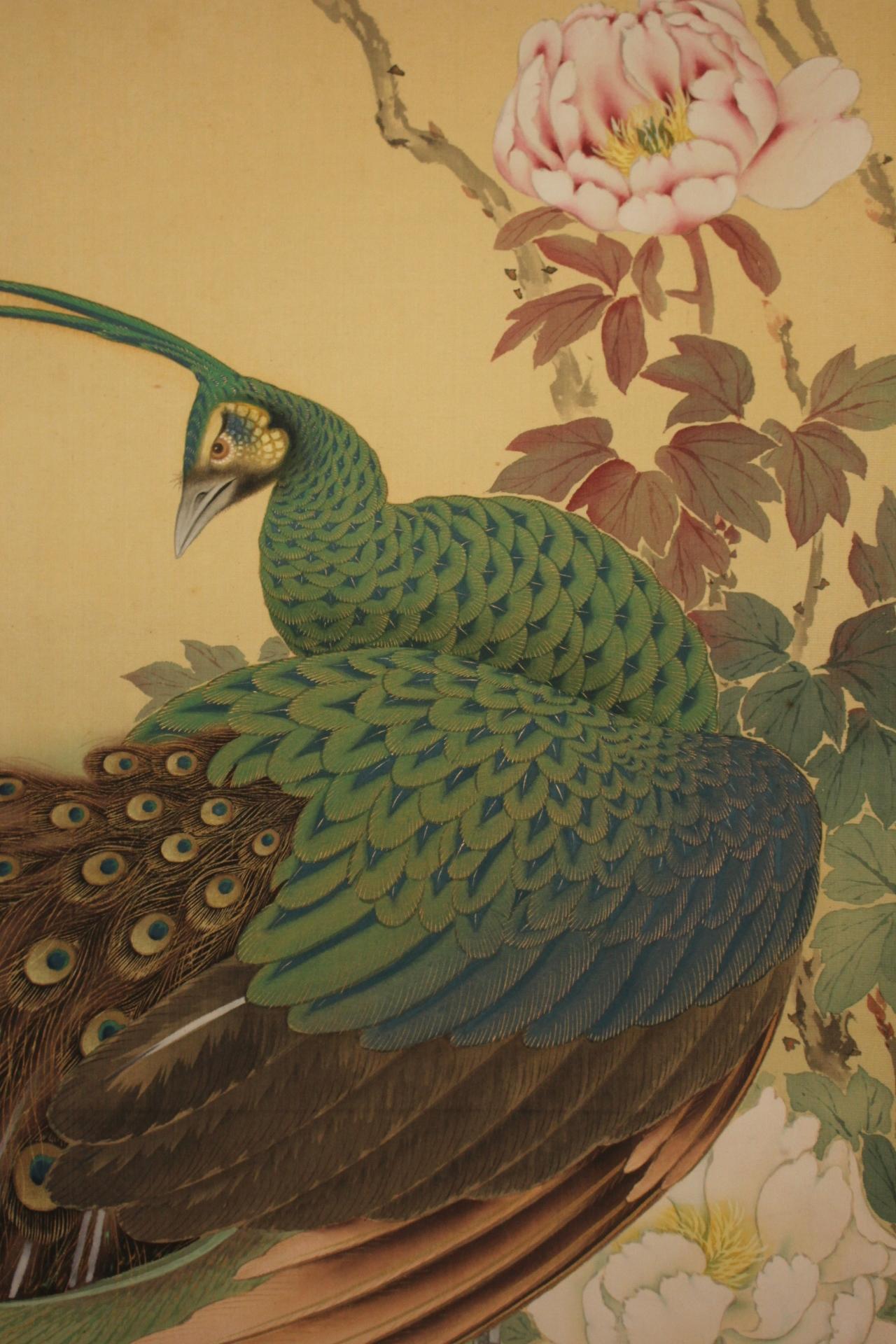 K29 Antigüedades japonesas Un pergamino colgante, Pavo real sobre seda Tela en venta