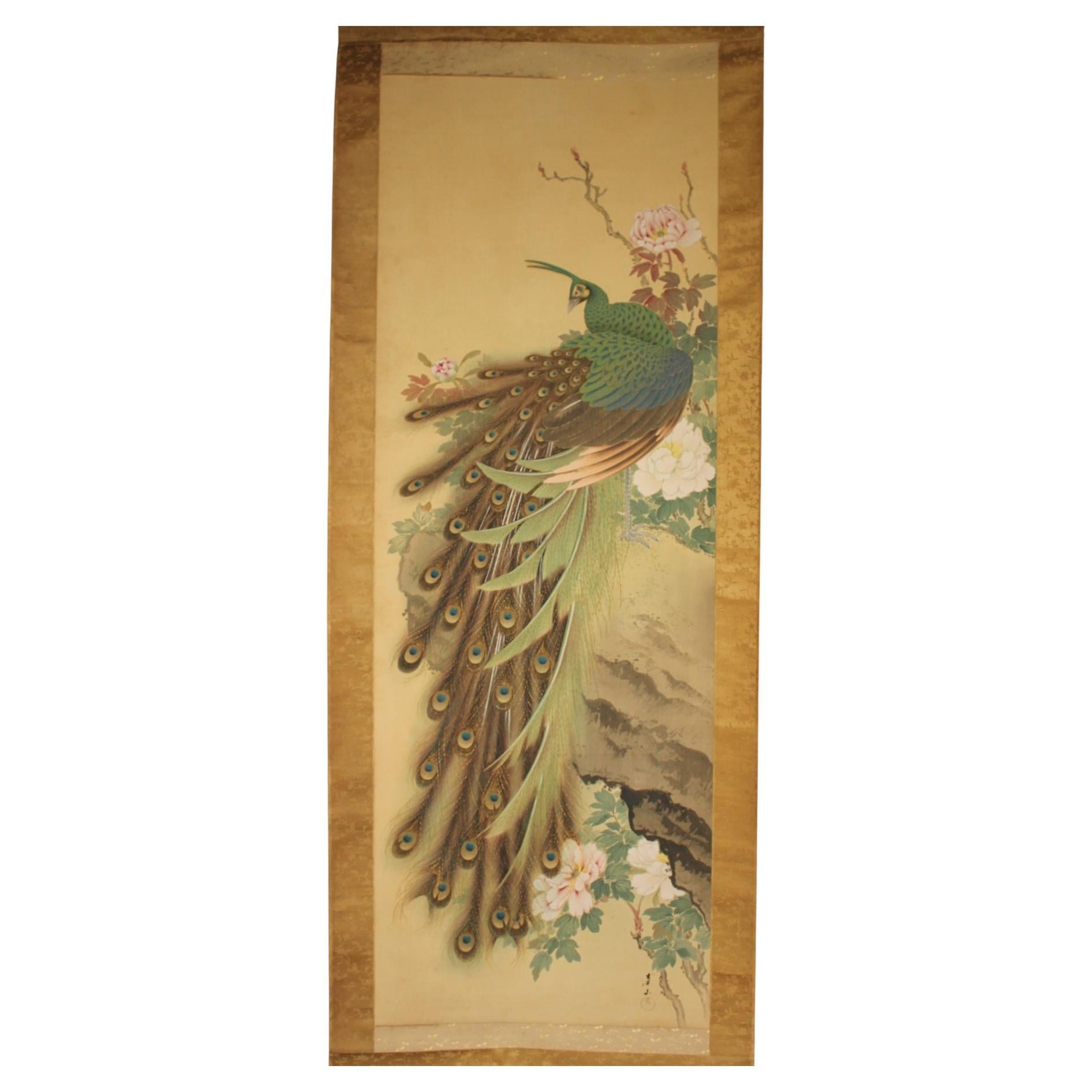 K29 Japanese Antiques A hanging scroll, Peacock on silk