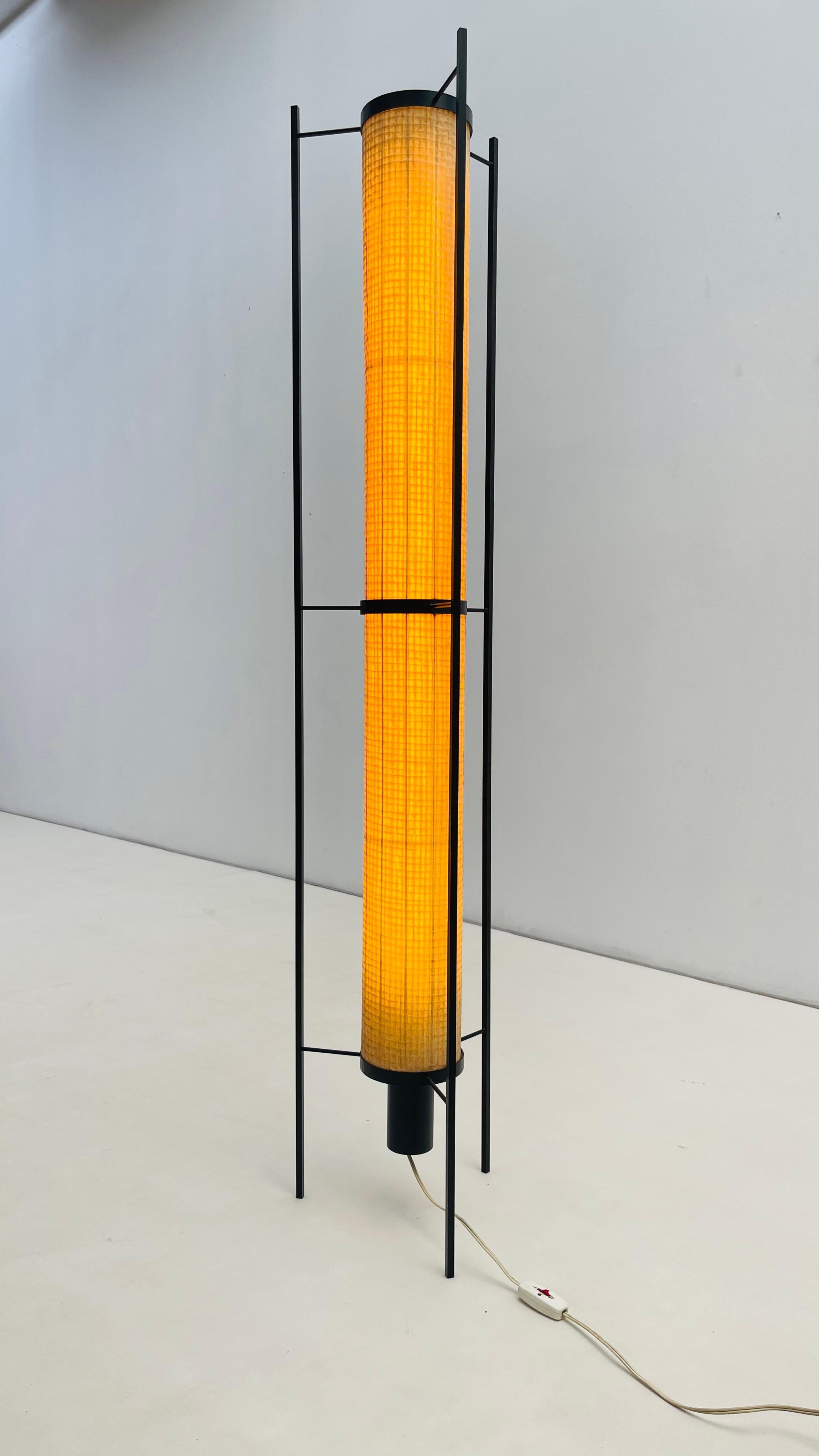 Olandese Lampada da terra 'K46' di Kho Liang prodotta da Atelier Aort in vendita