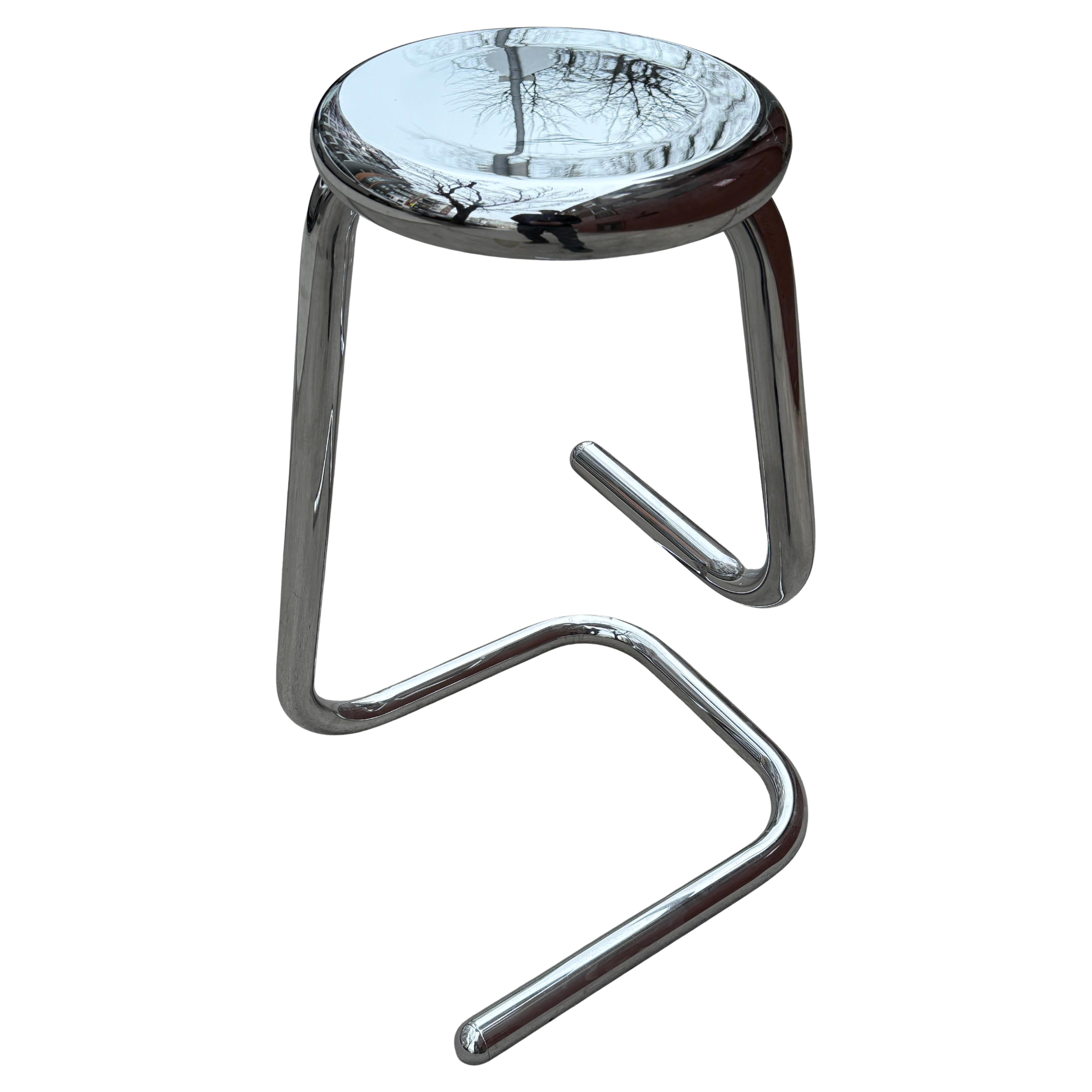 K700 Tubular Chromed Stools from Hamilton & Salmon for Kinetics (up to 9) In Good Condition For Sale In BROOKLYN, NY
