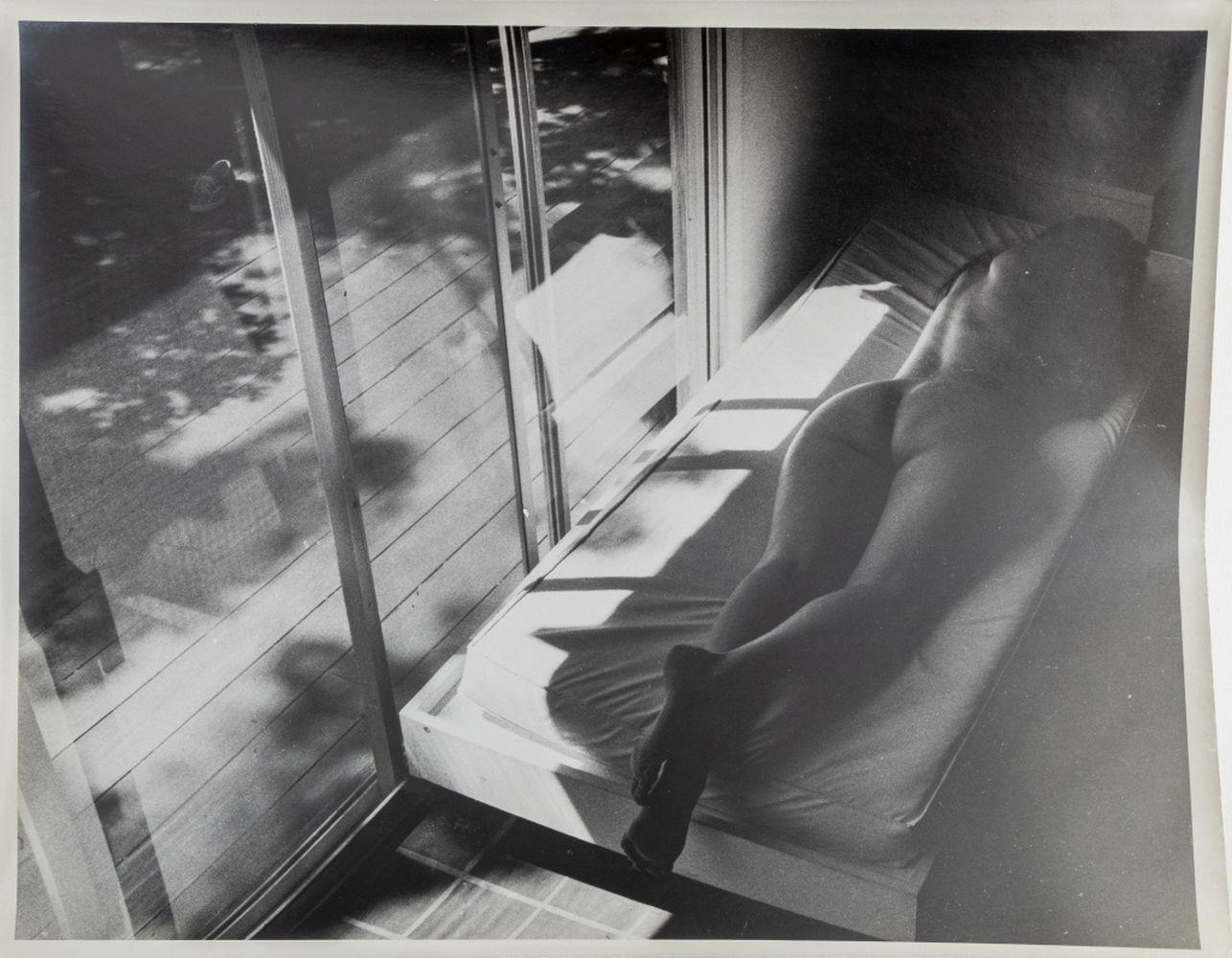 Huit compositions de nus féminins - Photograph de Ka Kwong Hui