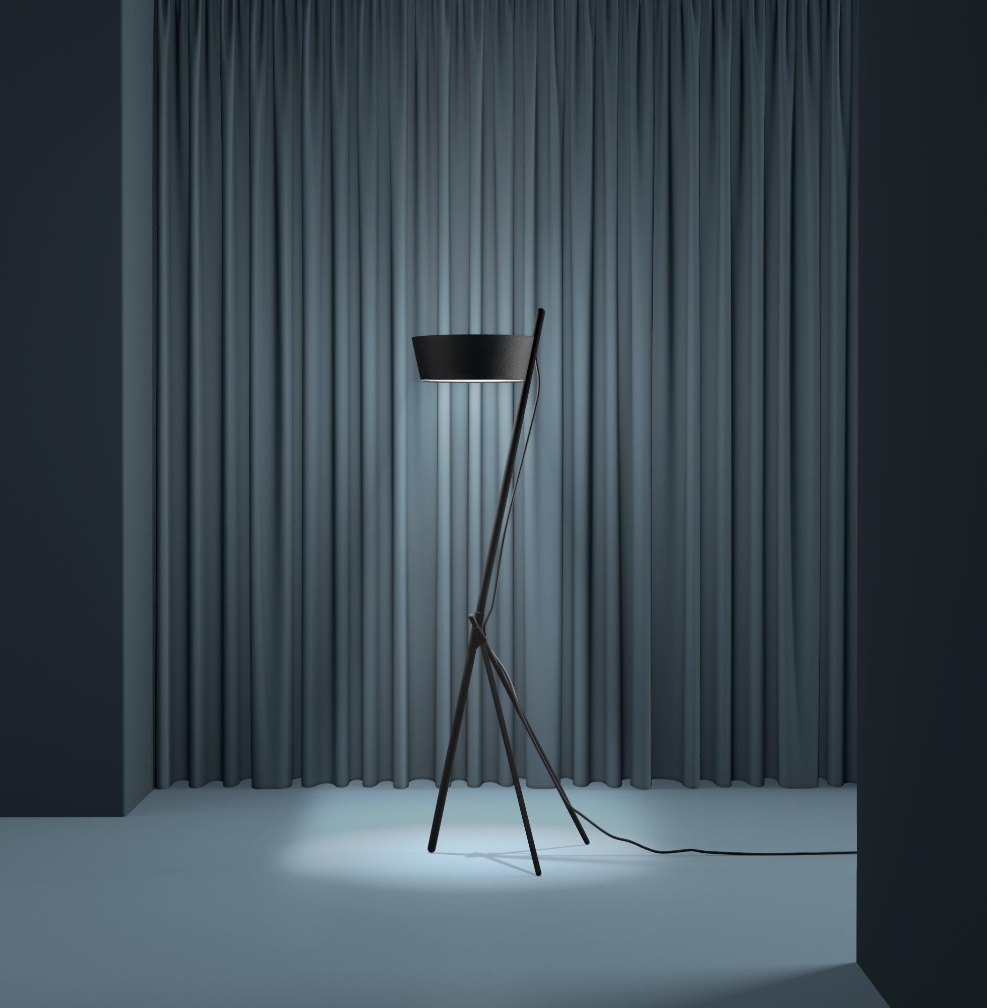 Minimalist Ka XL ambient floor lamp · Black For Sale