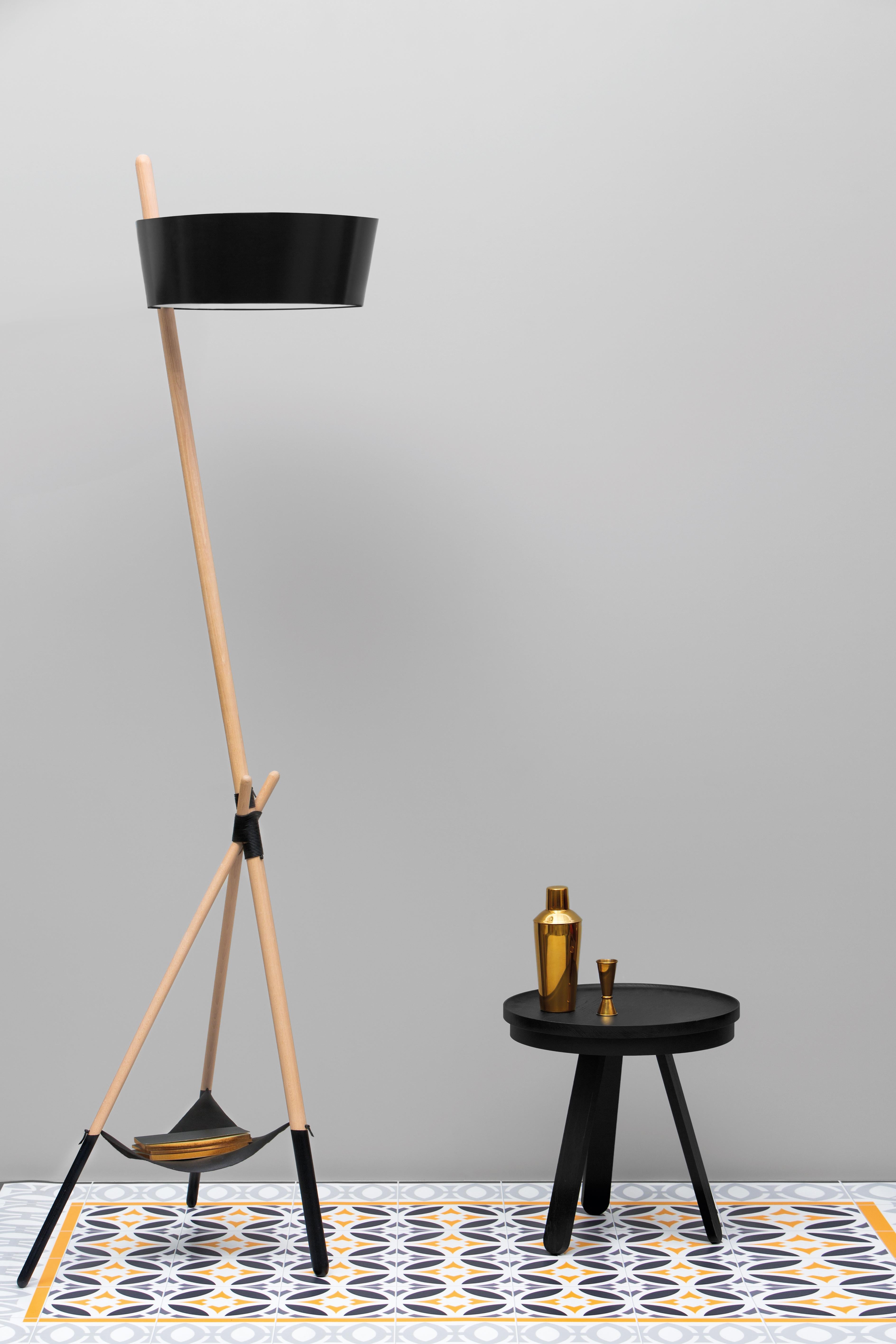 Spanish Ka XL ambient floor lamp · Black For Sale