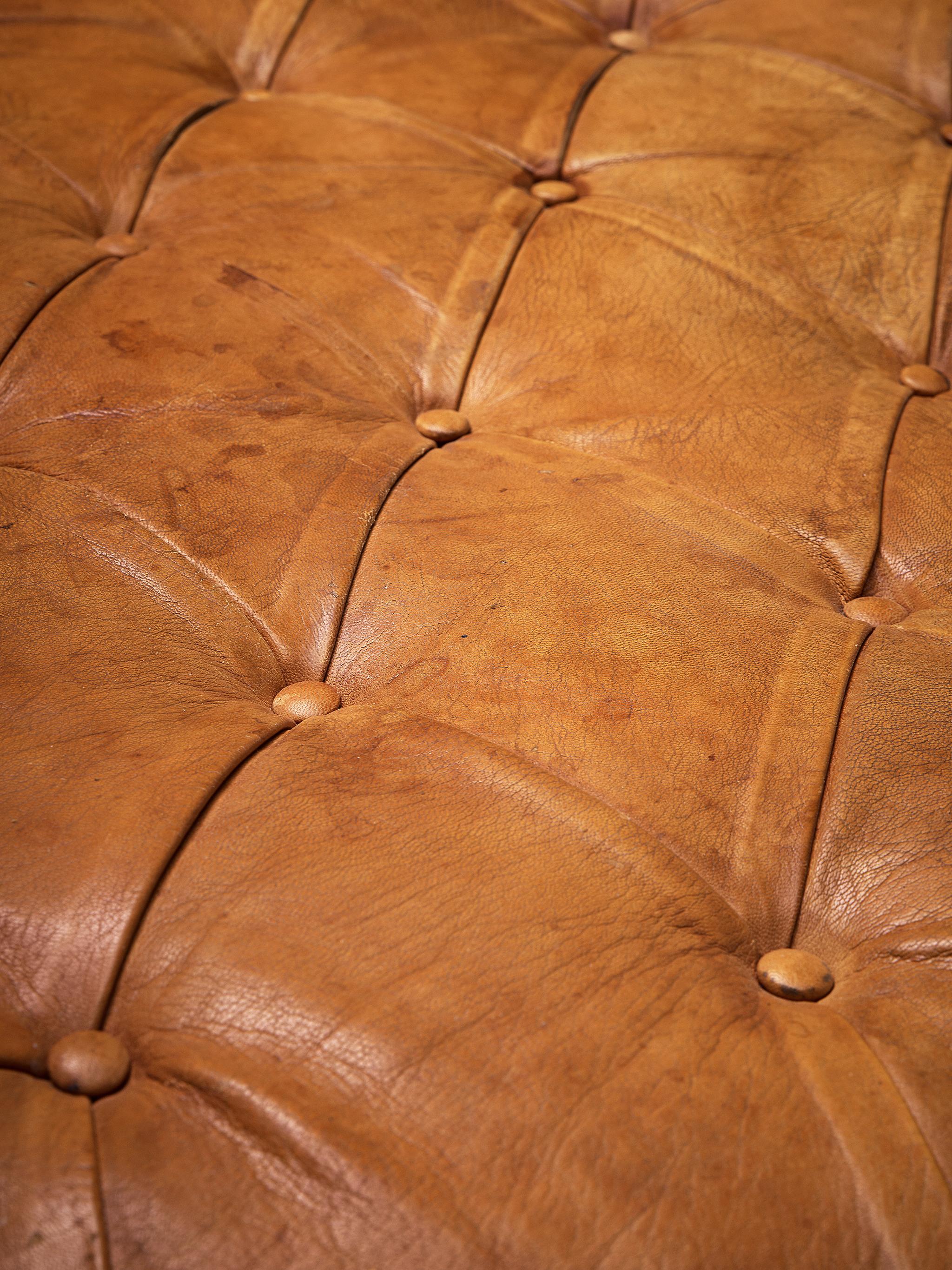 Kaare Klint 'Addition' Sofa's in Original Patinated Cognac Leather 4