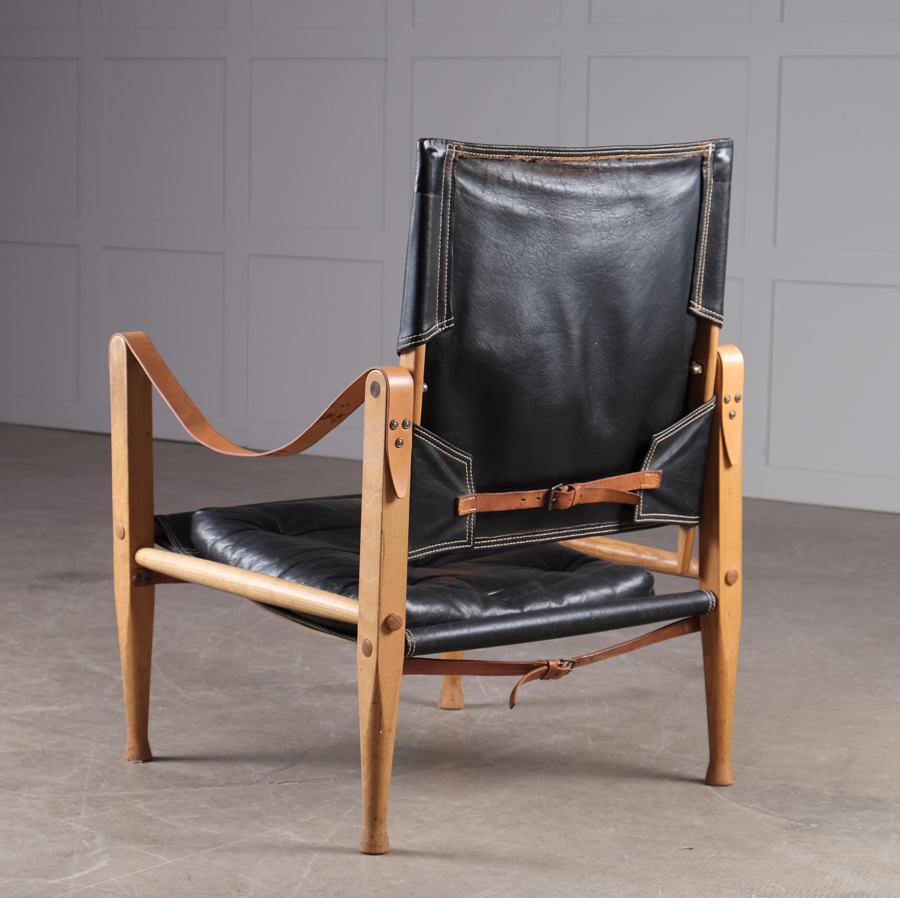 Kaare Klint Black Leather Safari Chair, 1960s In Good Condition For Sale In Stockholm, SE