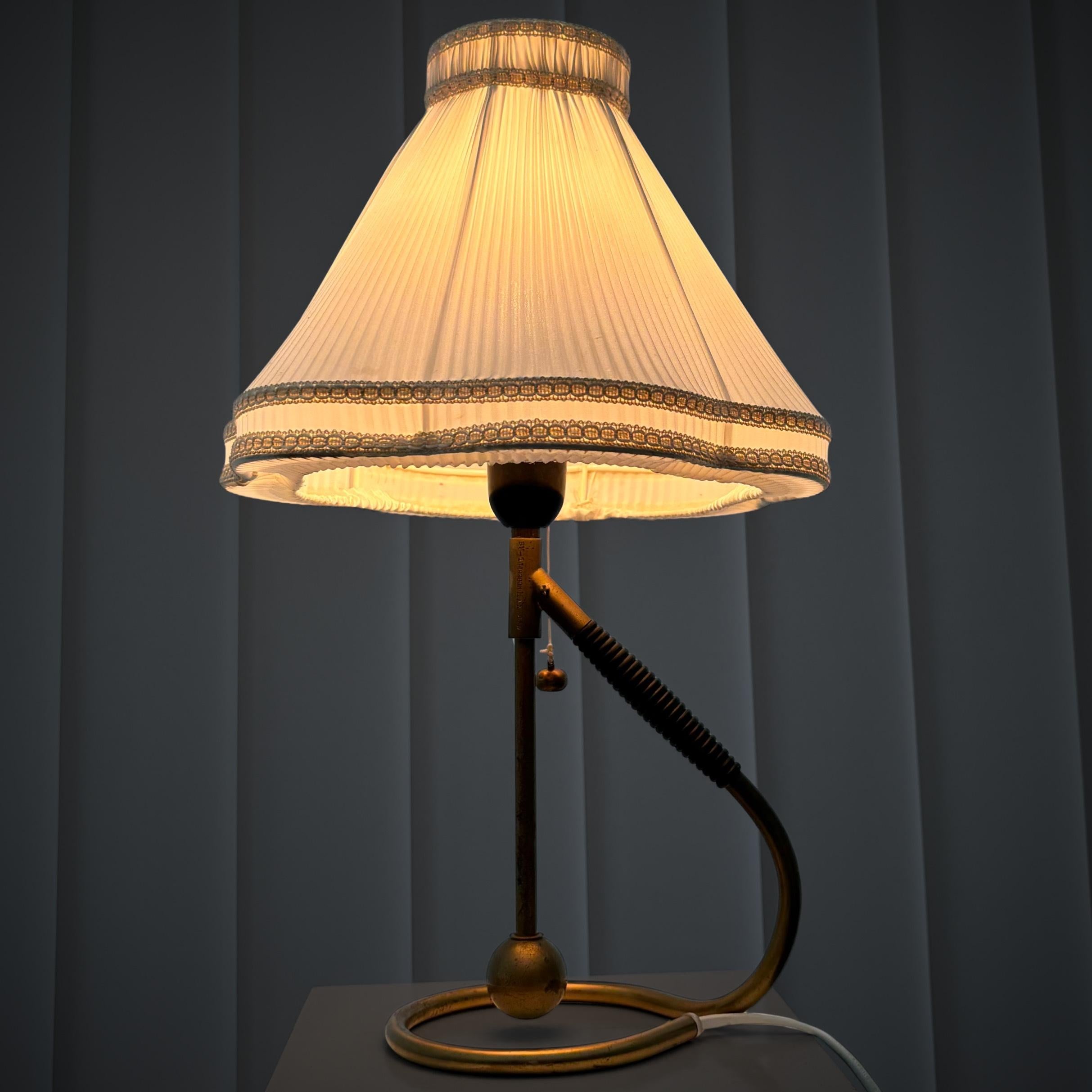 Scandinave moderne Applique et lampe de table BV1 en laiton, Bergboms, Suède, années 1950 en vente