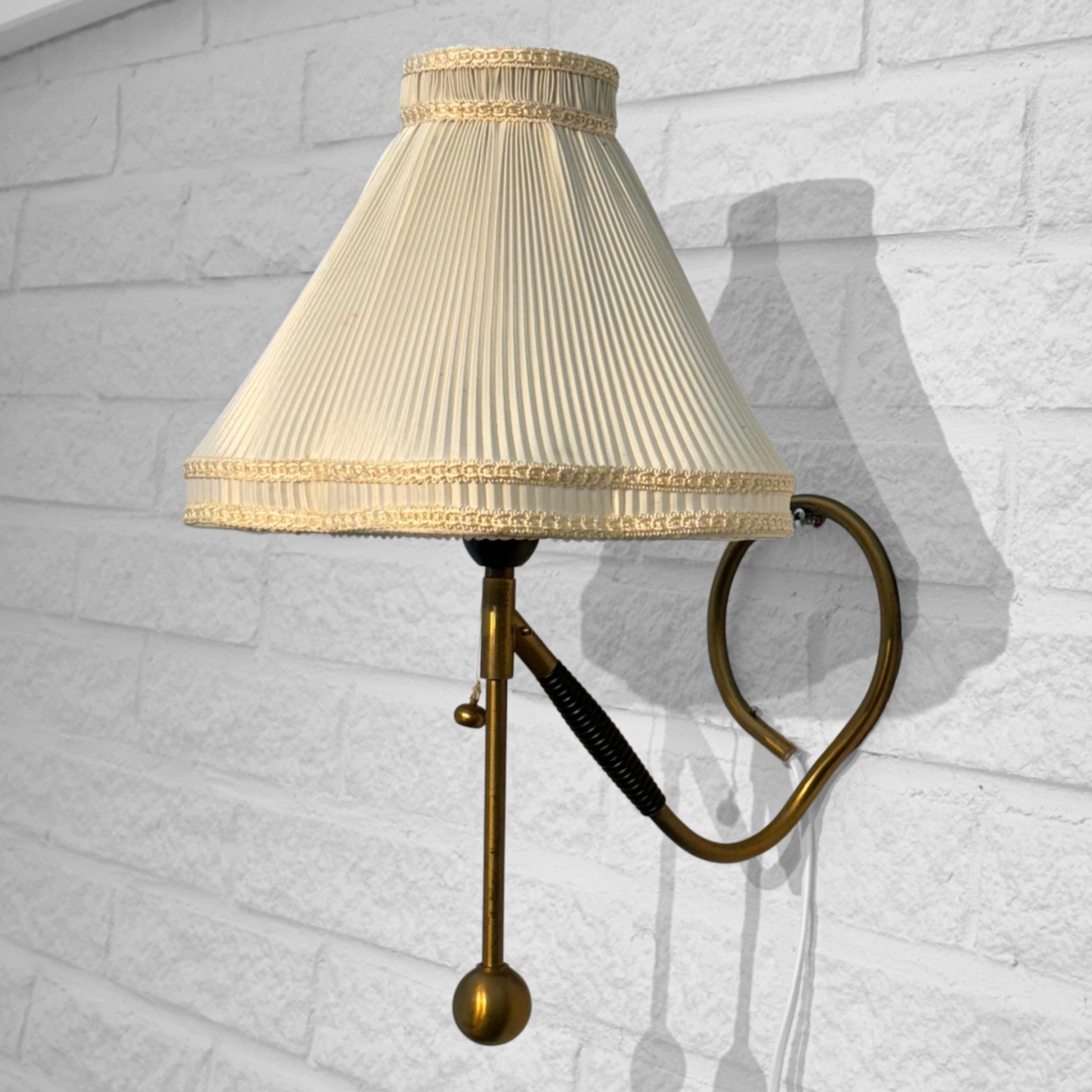 Suédois Applique et lampe de table BV1 en laiton, Bergboms, Suède, années 1950 en vente