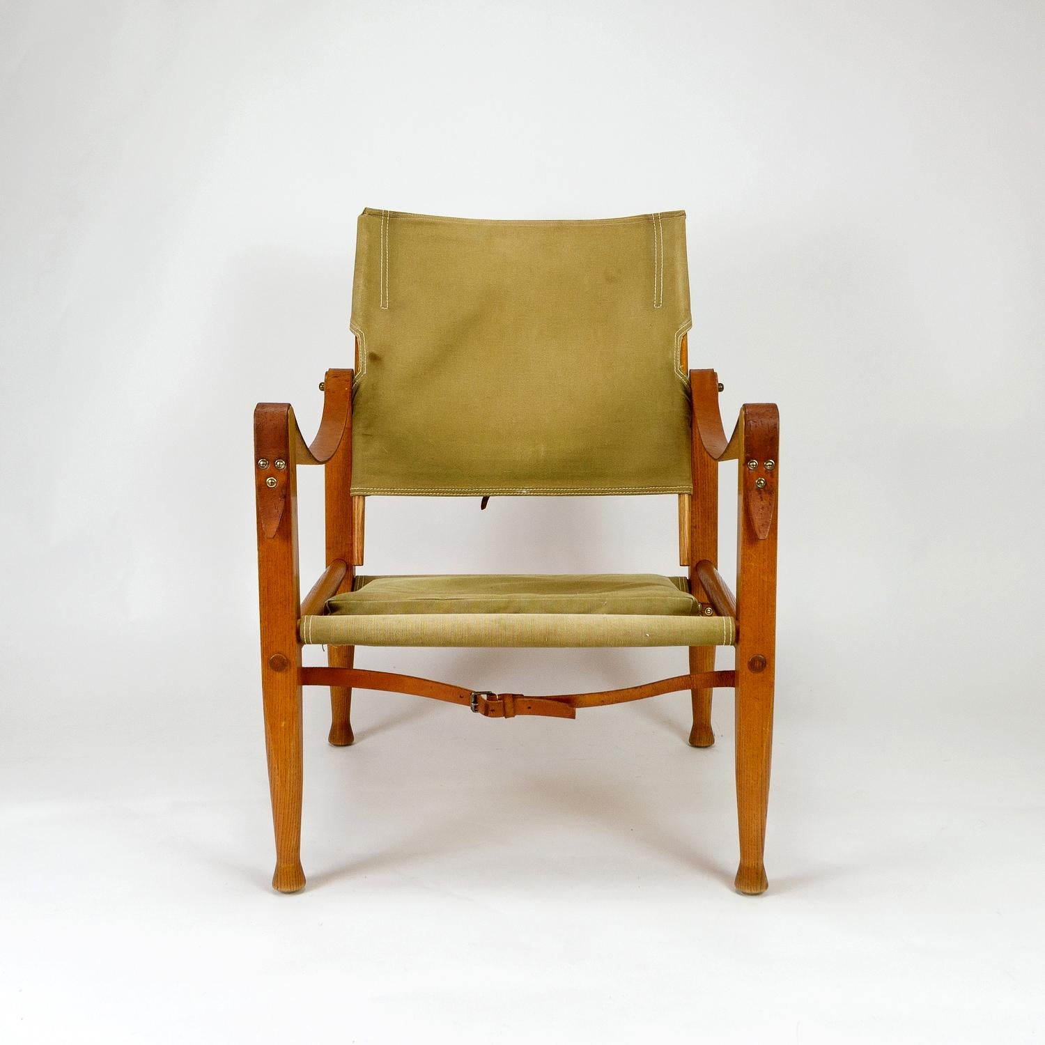 Kaare Klint Canvas Safari Chair, Denmark, 1950s In Good Condition In Berkhamsted, GB