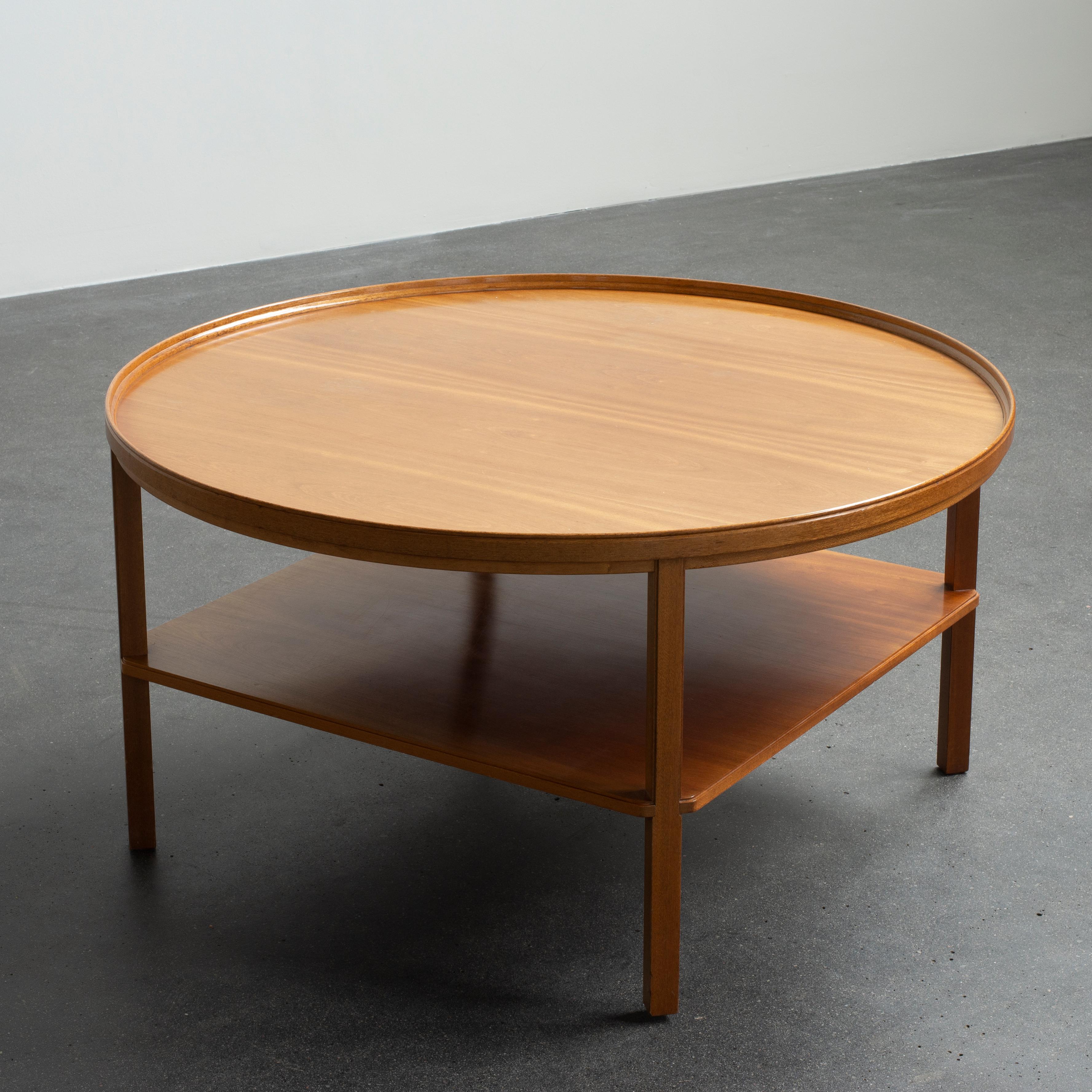 Scandinavian Modern Kaare Klint Coffee Table in Mahogany for Rud, Rasmussen For Sale