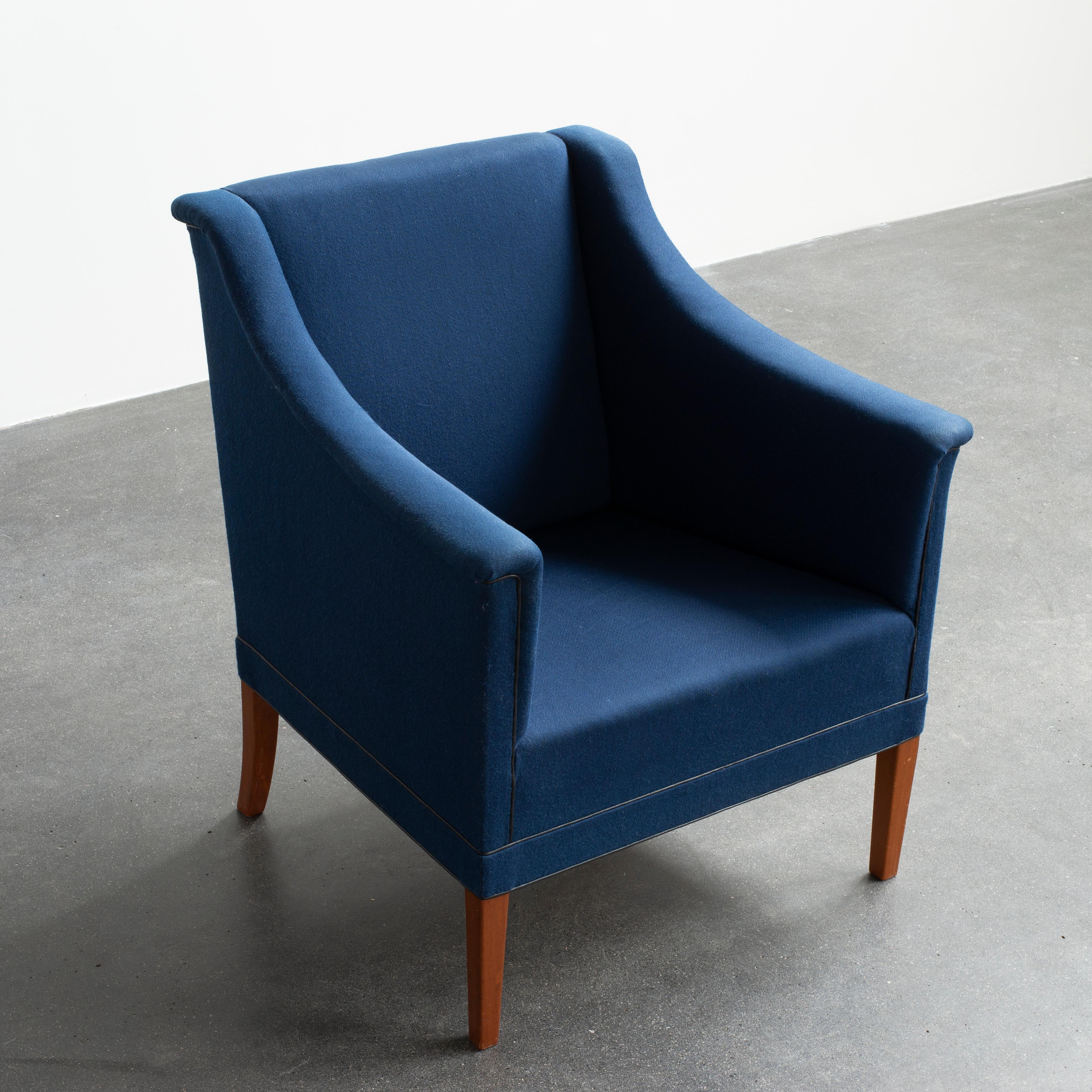 Kaare Klint Easy Chair for Rud. Rasmussen In Good Condition For Sale In Copenhagen, DK