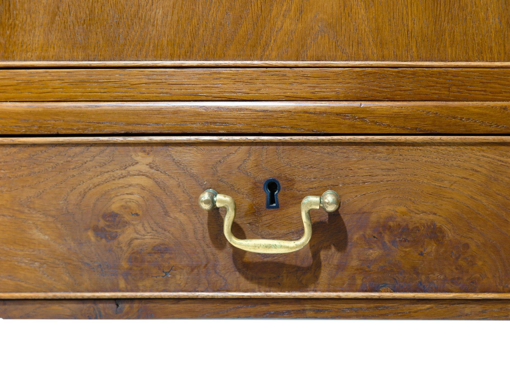 Kaare Klint pour l'armoire et les chaises d'appoint de Rud Rasmussen en vente 4