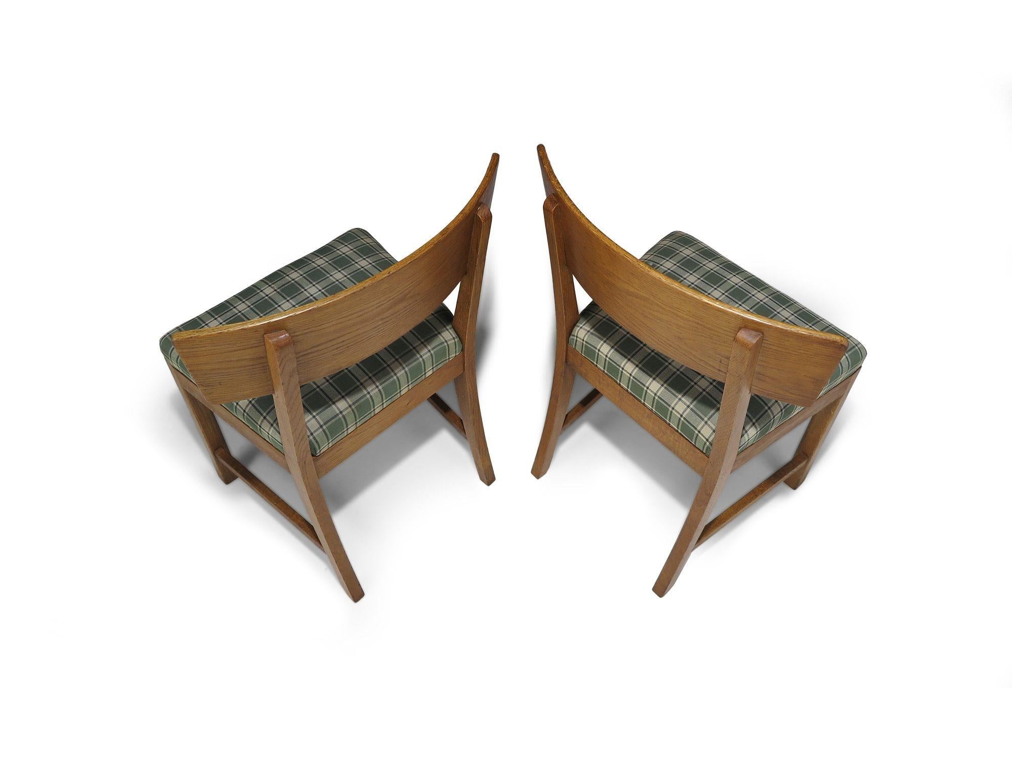 Kaare Klint pour l'armoire et les chaises d'appoint de Rud Rasmussen en vente 5