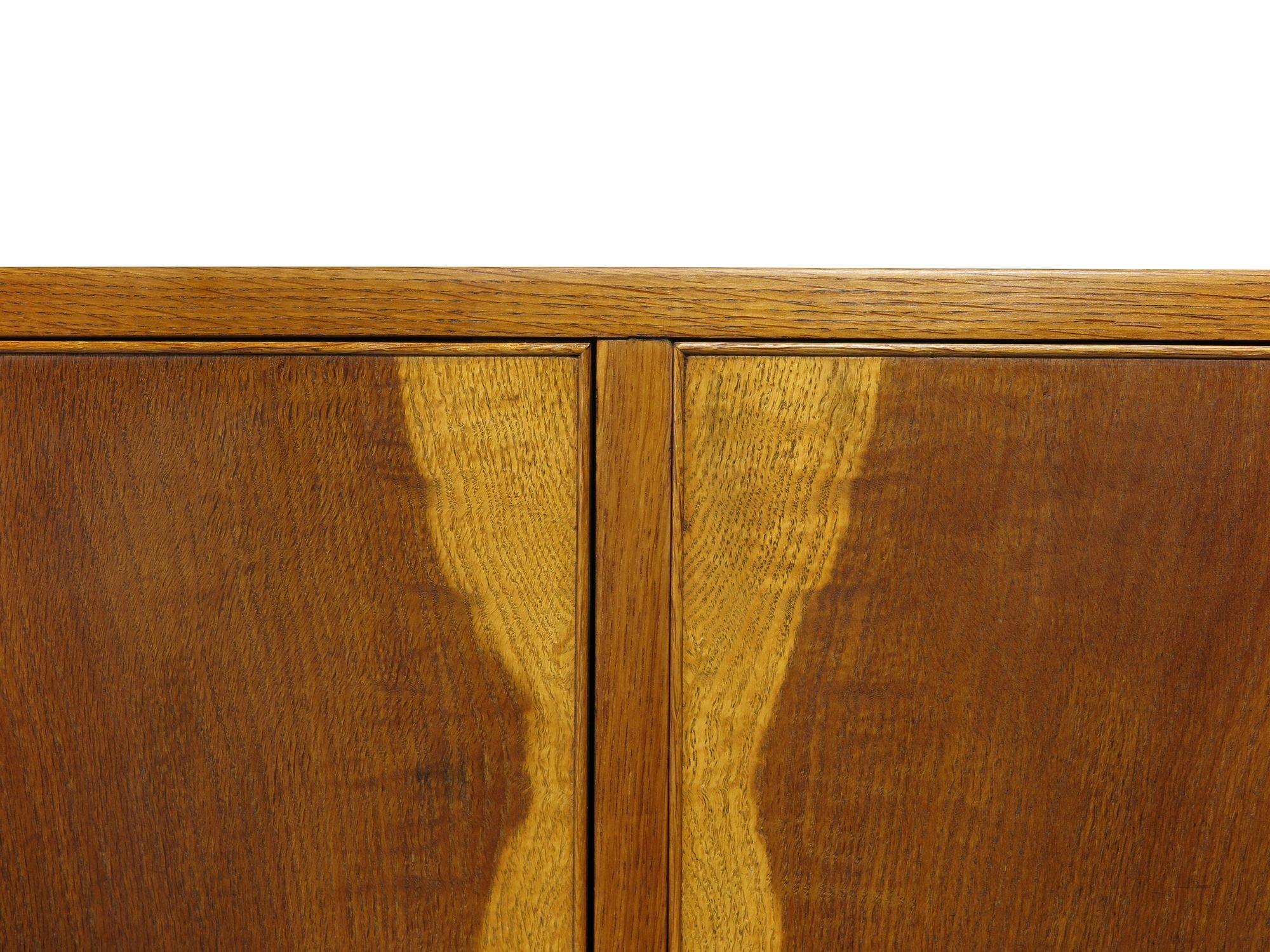 Huilé Kaare Klint pour l'armoire et les chaises d'appoint de Rud Rasmussen en vente