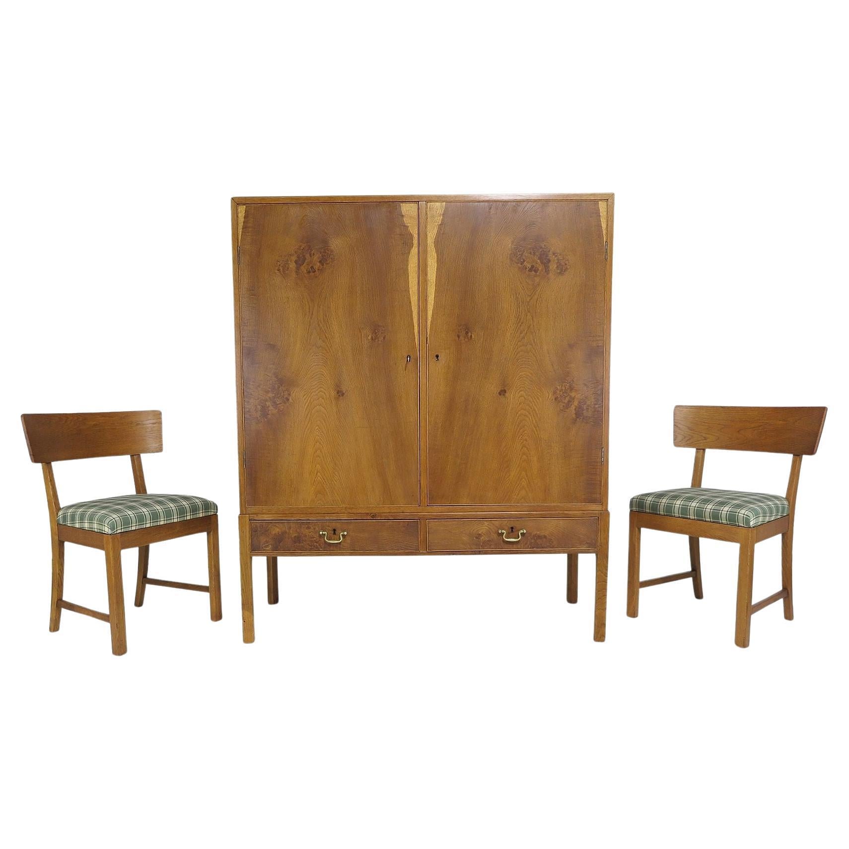 Kaare Klint pour l'armoire et les chaises d'appoint de Rud Rasmussen en vente