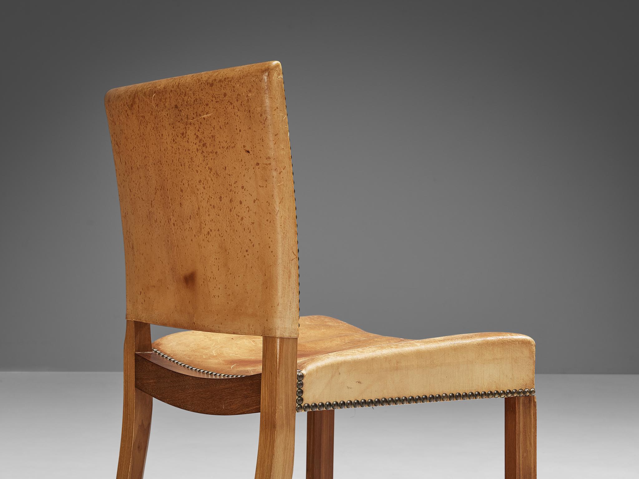 Set aus vier roten Stühlen „Red Chairs“ von Kaare Klint für Rud Rasmussen aus Originalleder  im Angebot 5