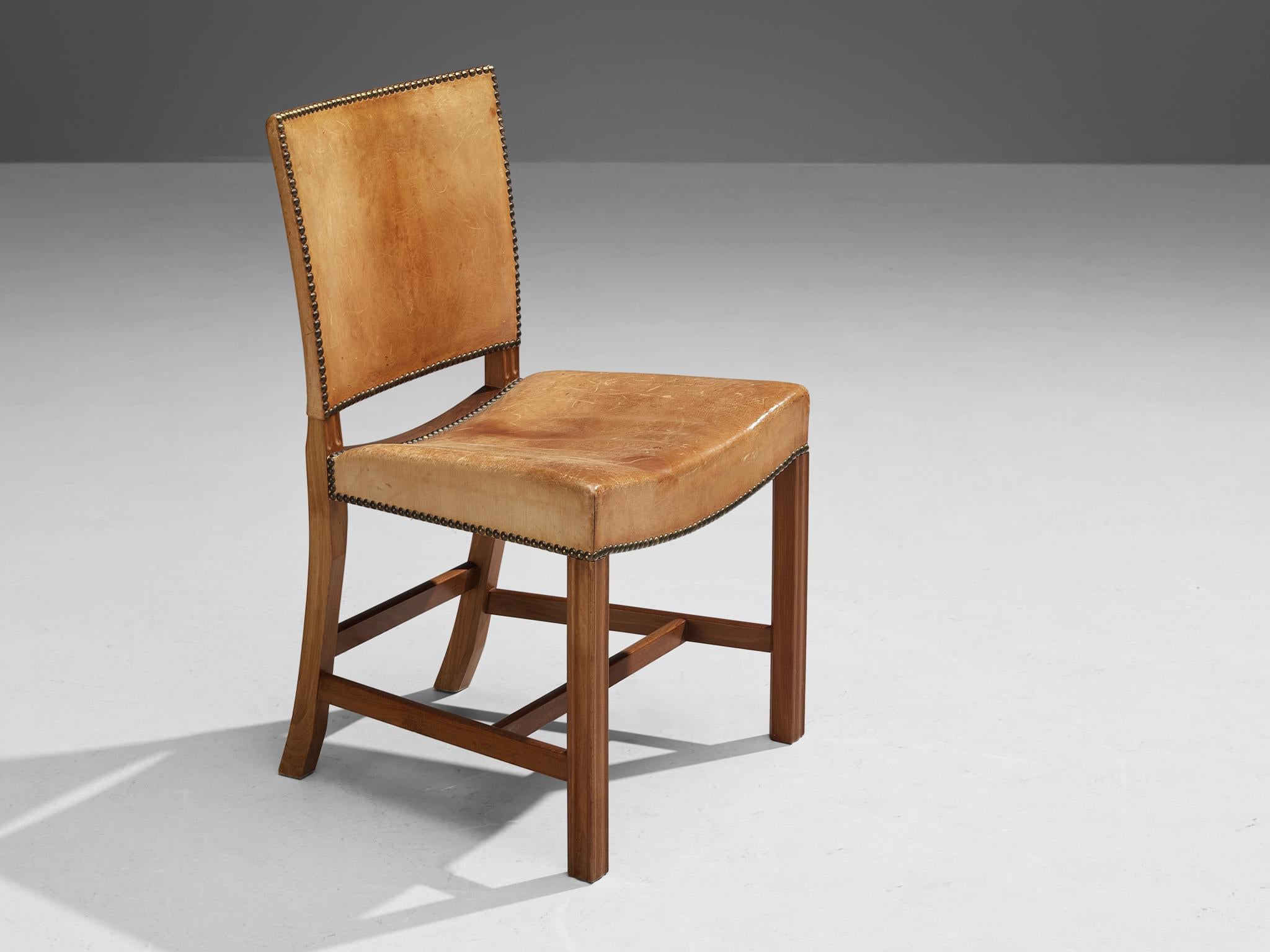 Milieu du XXe siècle Ensemble de quatre chaises rouges Kaare Klint pour Rud Rasmussen en cuir d'origine  en vente