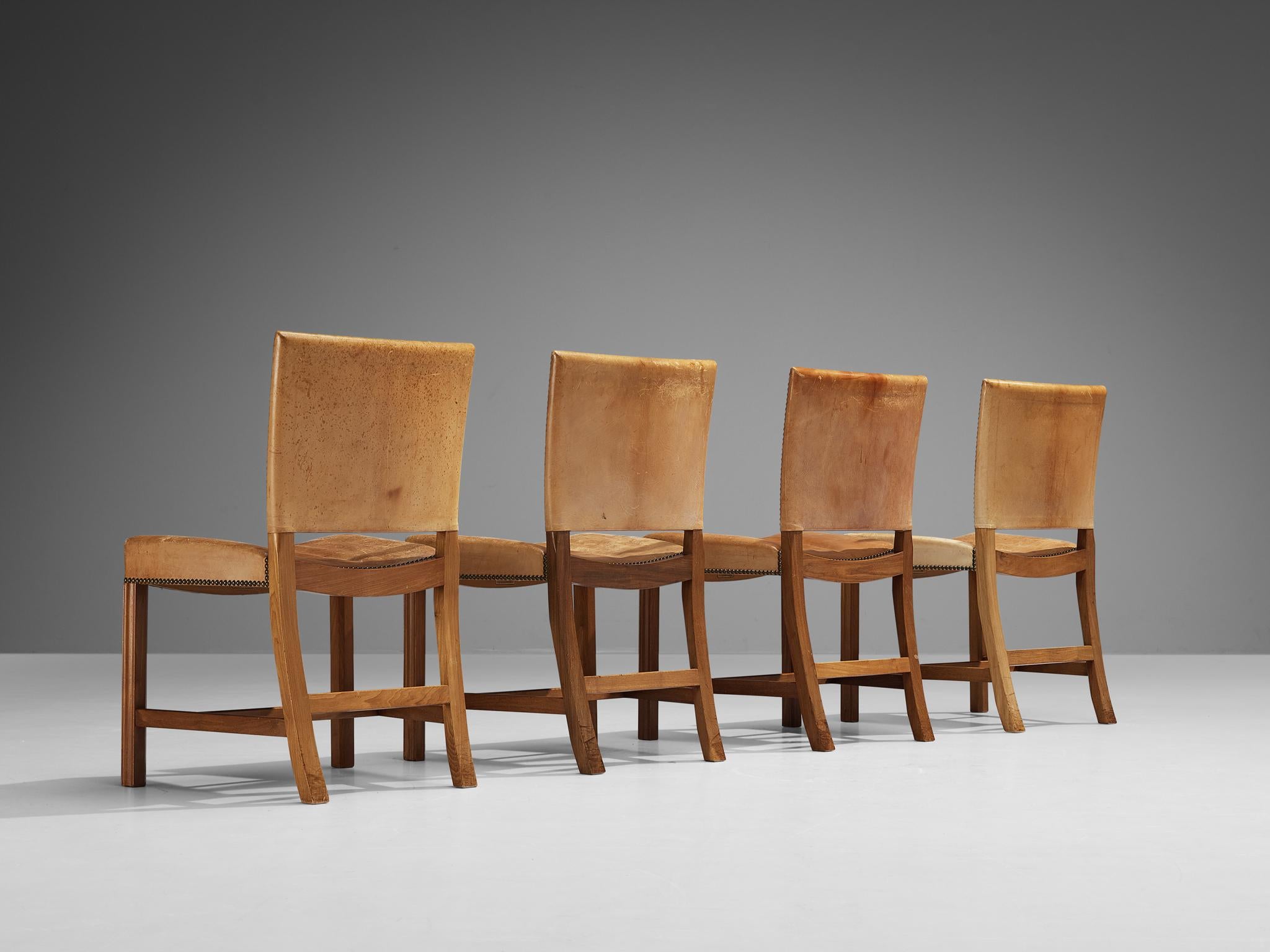 Set aus vier roten Stühlen „Red Chairs“ von Kaare Klint für Rud Rasmussen aus Originalleder  im Angebot 1