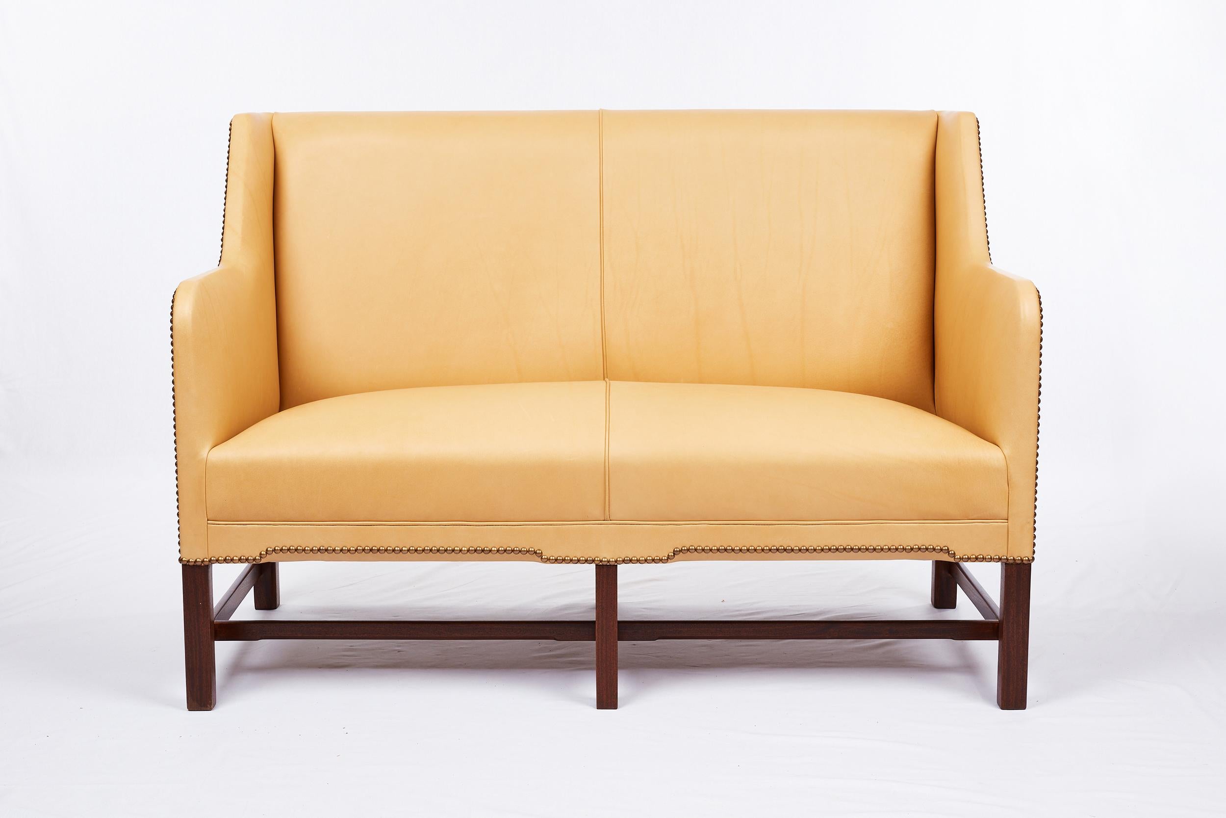 Kaare Klint-Sofa, entworfen 1935 und hergestellt von Rud Rasmussen.