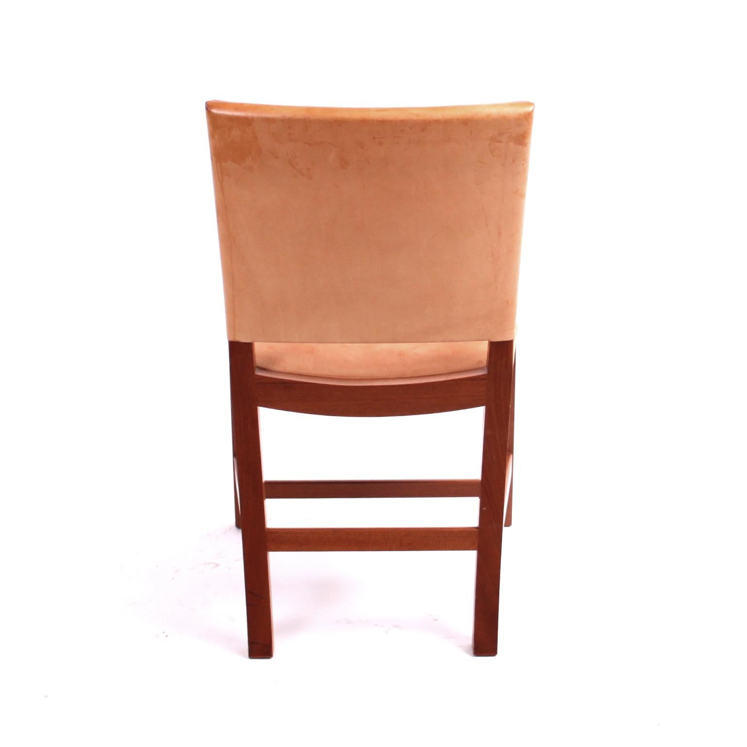 Mid-Century Modern Kaare Klint “Red Chair” in Patinated Natural Leather with Piping