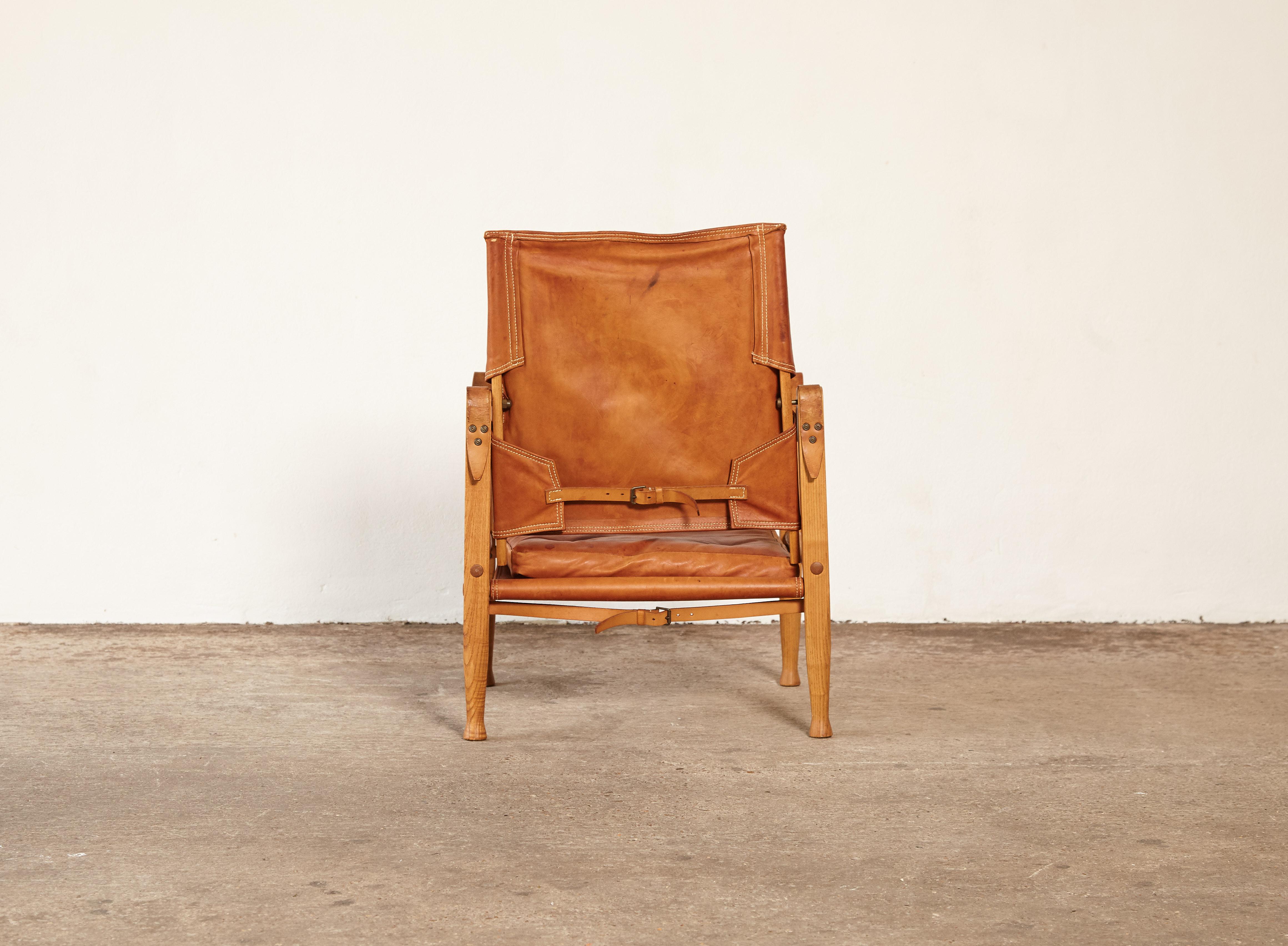 Mid-Century Modern Kaare Klint Safari Chair in Patinated Tan Leather, Rud Rasmussen, Denmark, 1960s