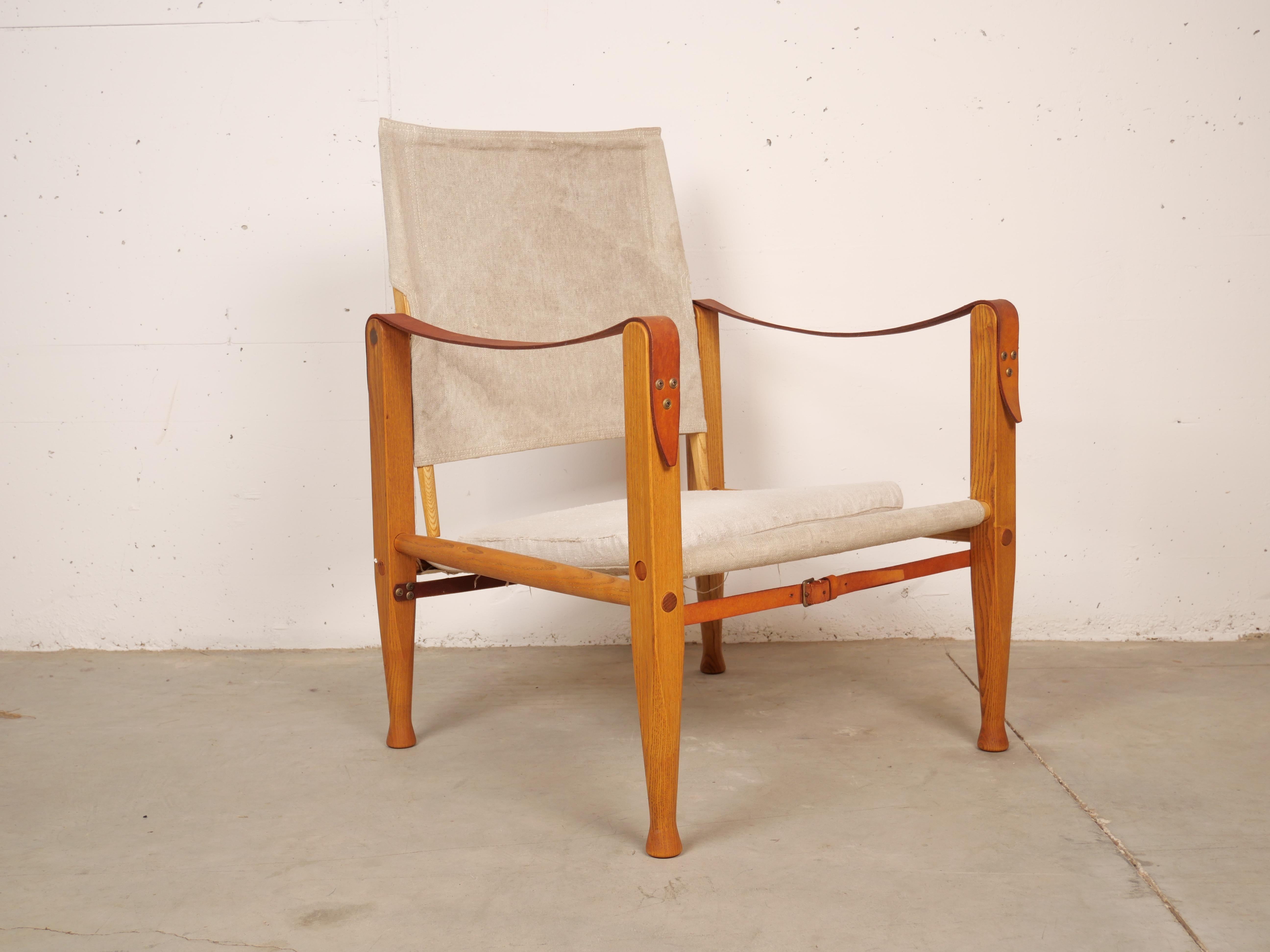 Kaare Klint Safari Chairs and Footstools, Rud Rasmussen, Denmark, 1960s In Good Condition In Santa Gertrudis, Baleares