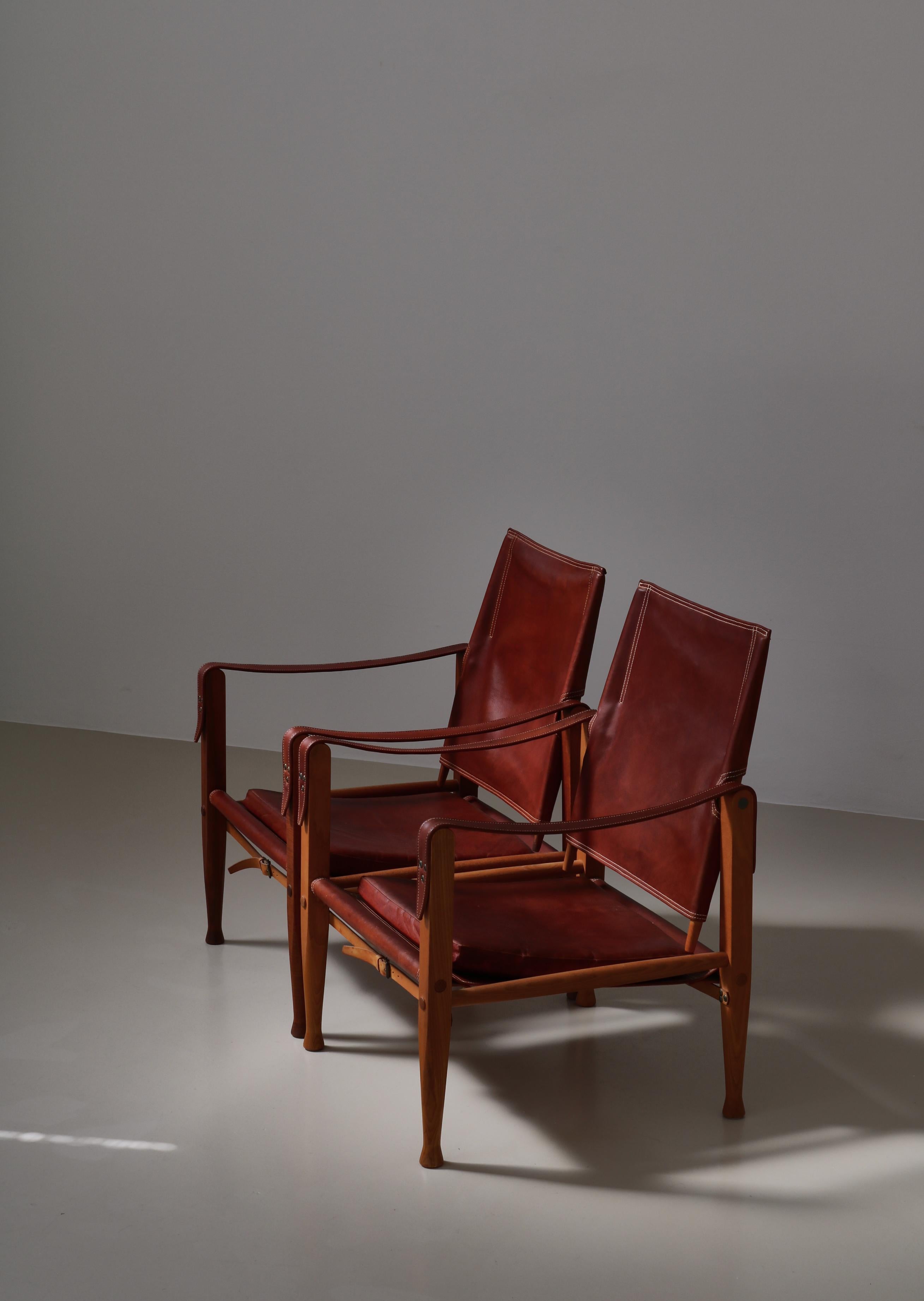 Kaare Klint „Safari“ Loungesessel aus rotem Leder und Esche, Rud Rasmussen, 1950er Jahre (Dänisch) im Angebot