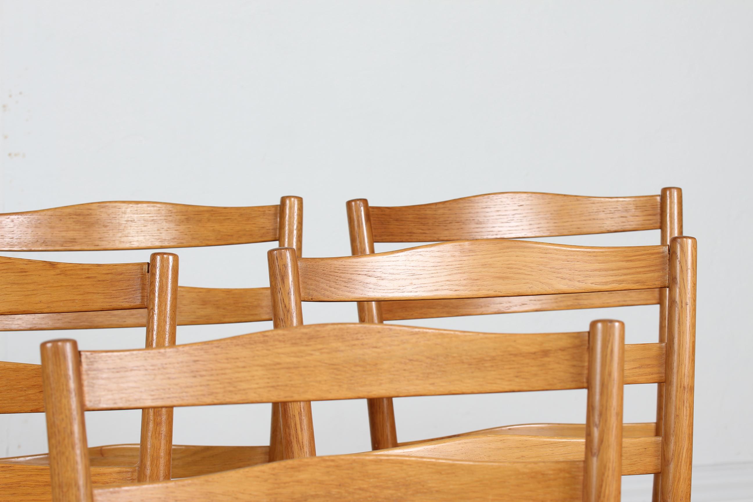 Mid-Century Modern Kaare Klint Set of 6 Dining Chairs 