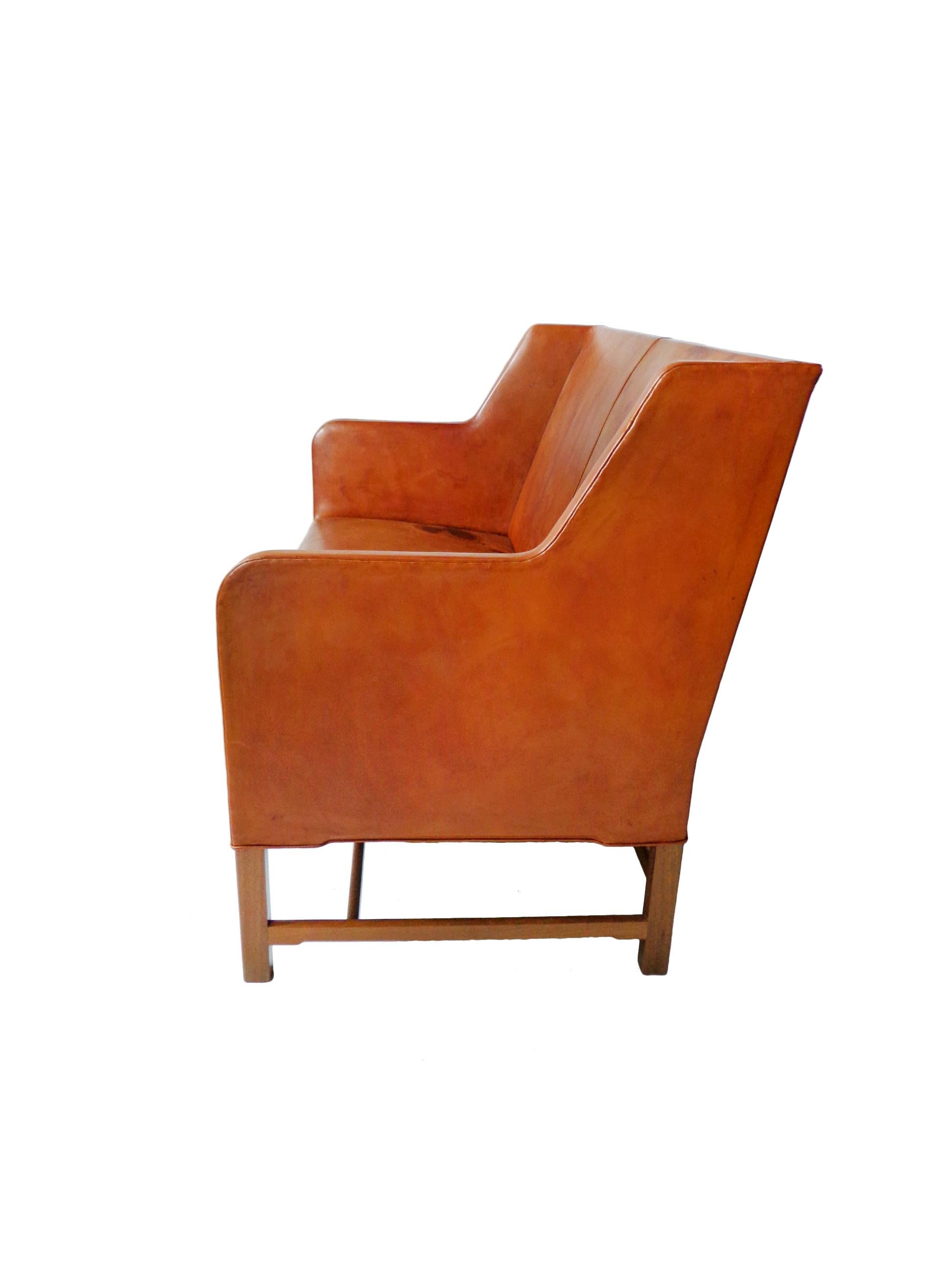 Canapé Kaare Klint # 5011 en cuir cognac d'origine Rud Rasmussen, Danemark années 1940 Bon état - En vente à WIJCKEL, NL