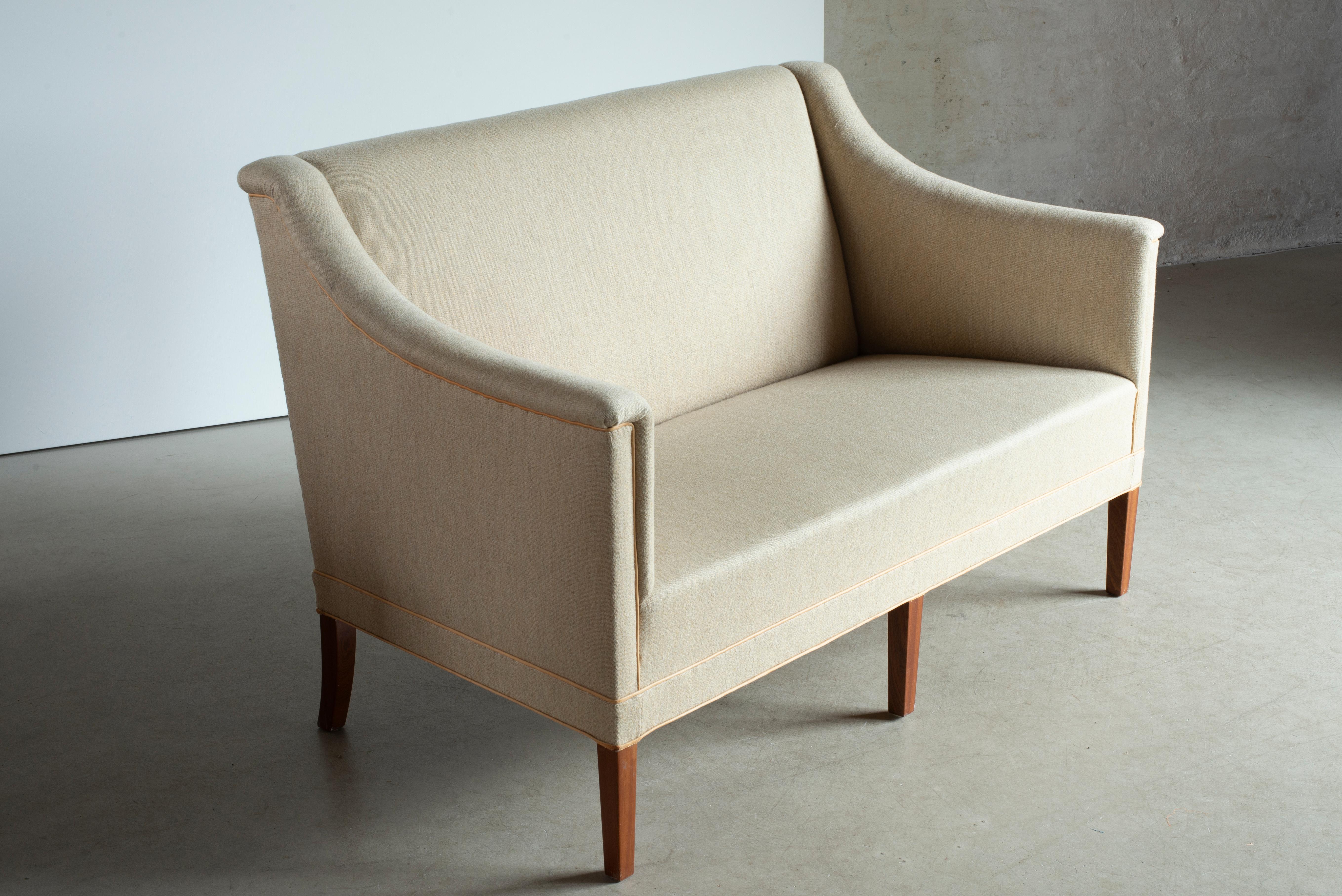 Kaare Klint Sofa für Rud. Rasmussen (Dänisch) im Angebot