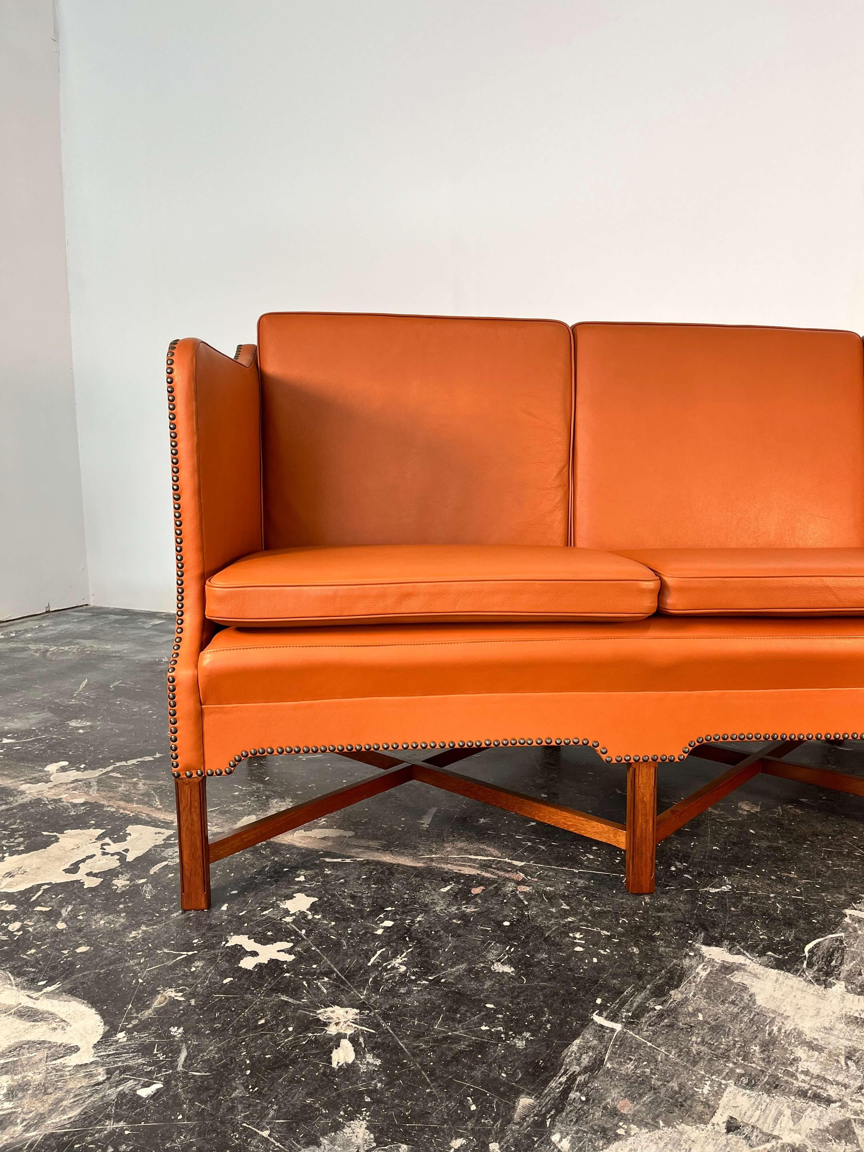 Kaare Klint Sofa Model 4118 in Leather and Mahogany For Sale 3