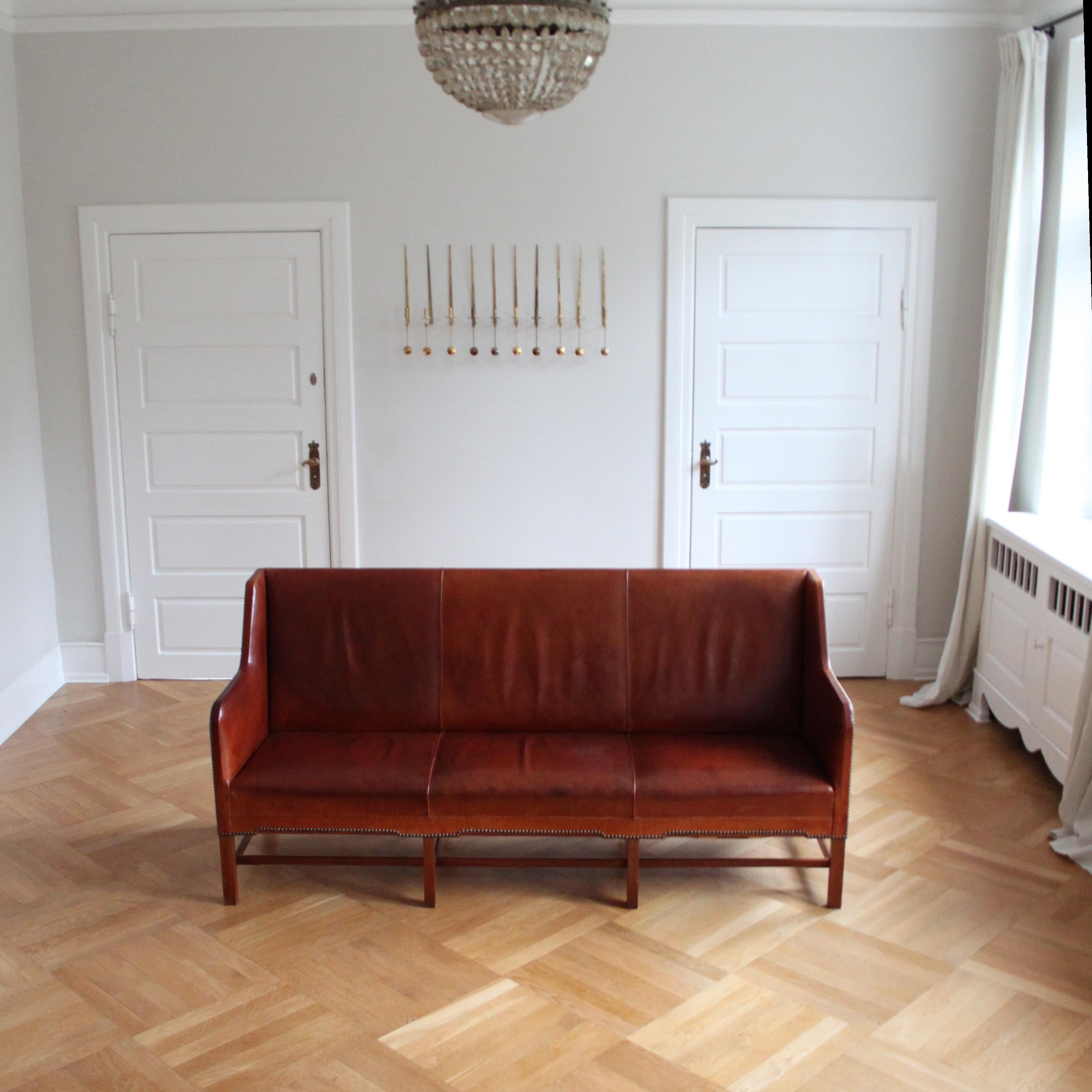 Kaare Klint Sofa Model 5011 Original Niger Leather 1930s, Scandinavian Modern For Sale 2