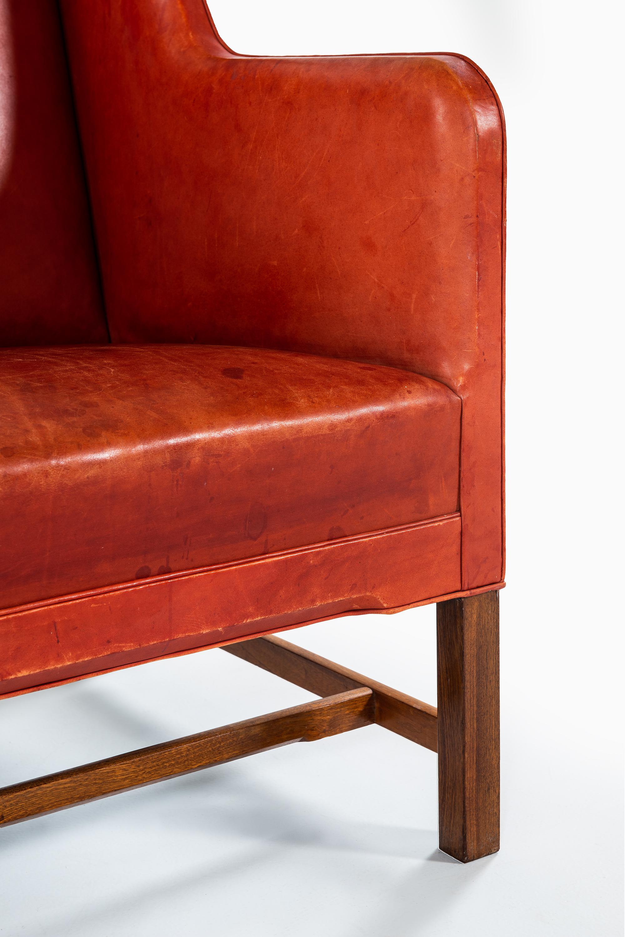 Very rare sofa model no 5011 designed by Kaare Klint. Produced by Rud. Rasmussen in Denmark.