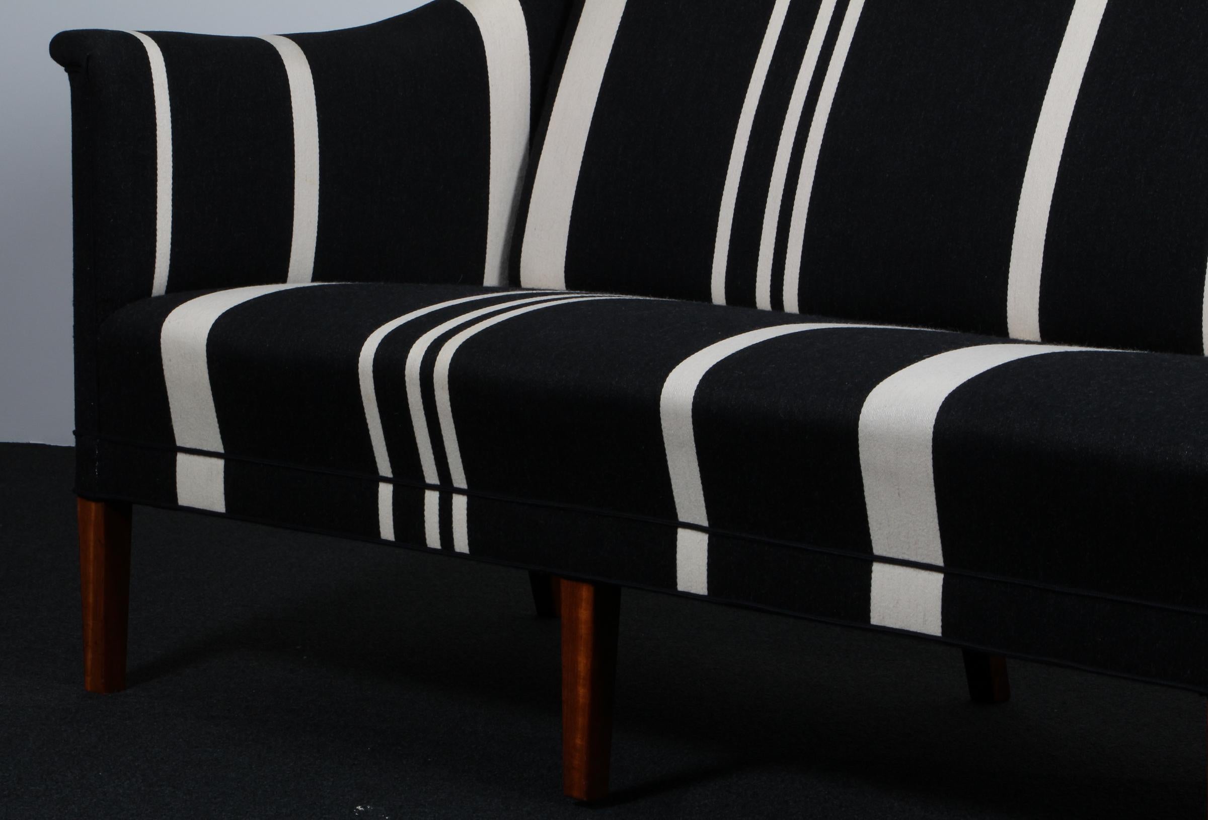 Canapé Kaare Klint, trois places, modèle 6092 Bon état - En vente à Esbjerg, DK